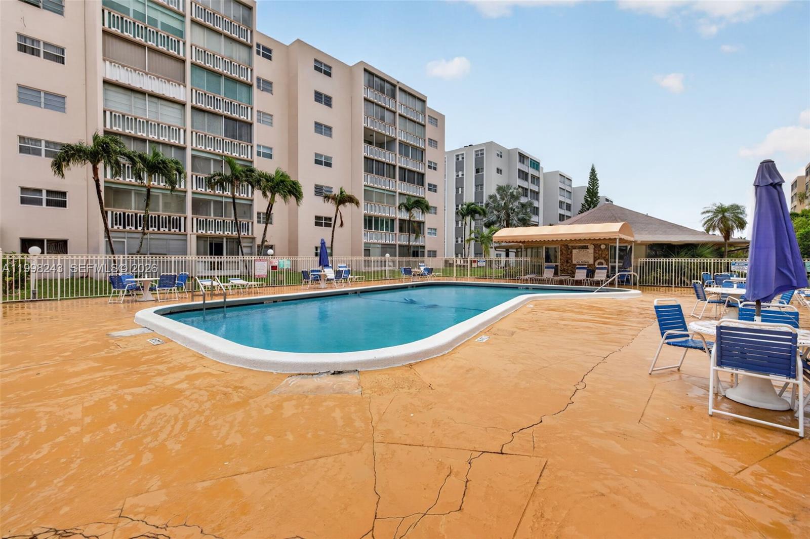 Photo of 420 12th Ave #202, Hallandale Beach, Florida, 33009 -