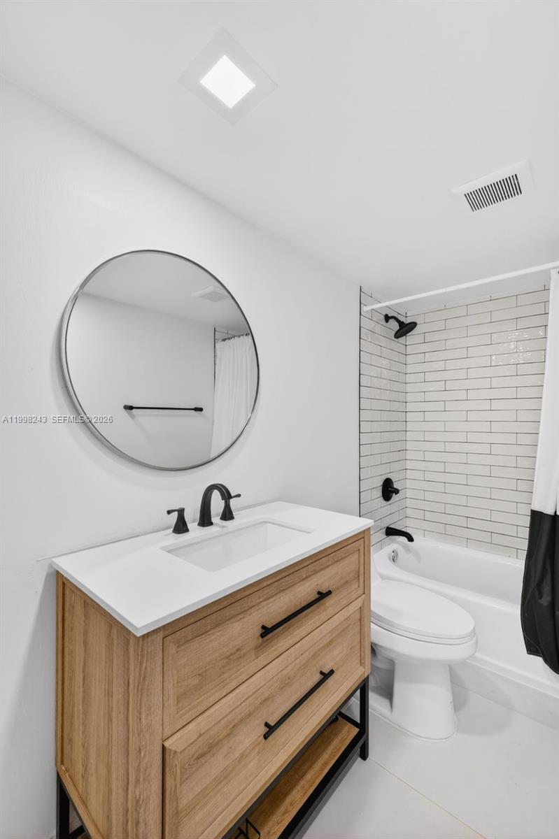 Photo of 420 12th Ave #202, Hallandale Beach, Florida, 33009 -