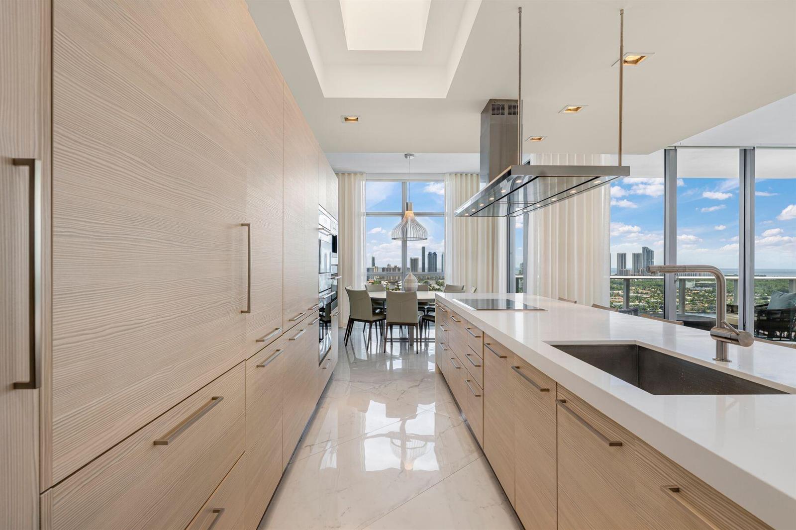 Photo of 17301 Biscayne  #Ph-7, North Miami Beach, Florida, 33160 - 17301 Biscayne Blvd_1oakstudios_01