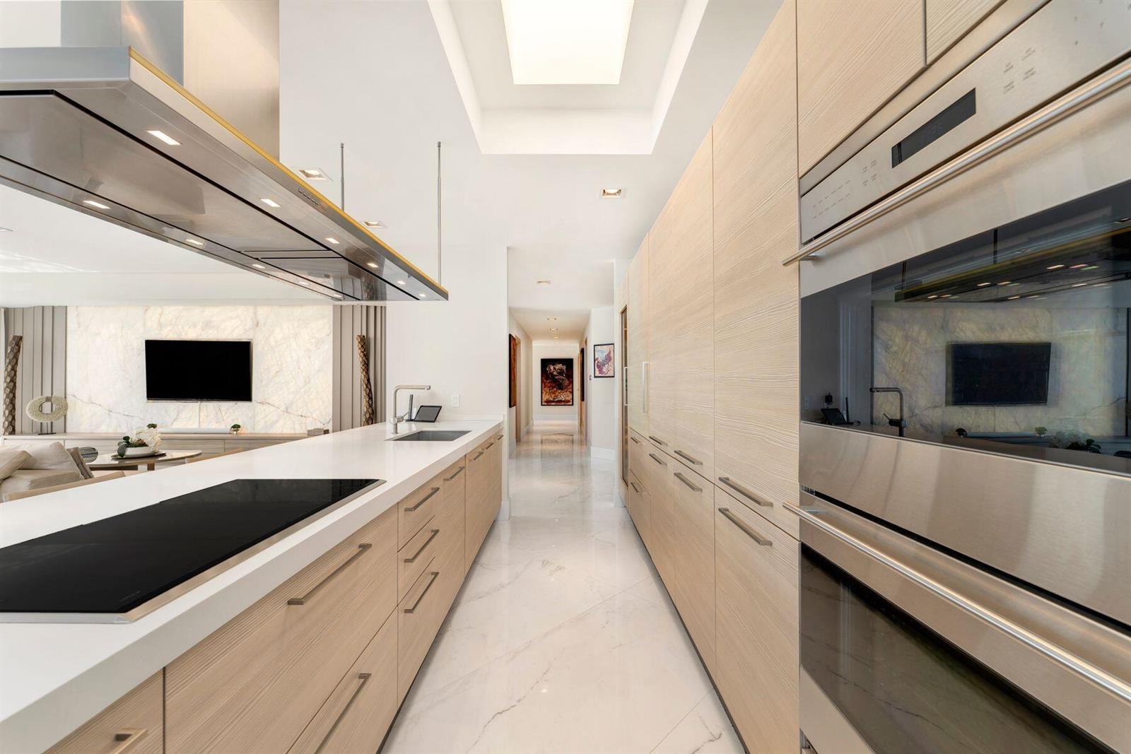Photo of 17301 Biscayne  #Ph-7, North Miami Beach, Florida, 33160 - 17301 Biscayne Blvd_1oakstudios_03