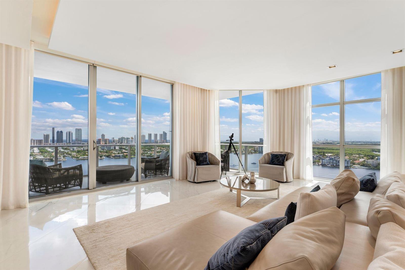 Photo of 17301 Biscayne  #Ph-7, North Miami Beach, Florida, 33160 - 17301 Biscayne Blvd_1oakstudios_10