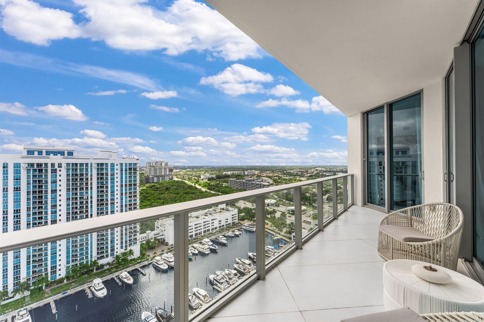 Photo of 17301 Biscayne  #Ph-7, North Miami Beach, Florida, 33160 - 17301 Biscayne Blvd_1oakstudios_40