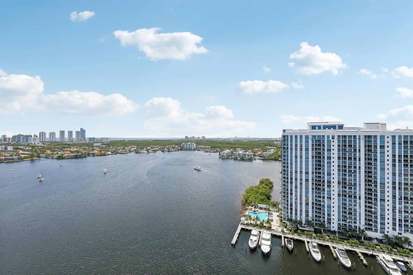 Photo of 17301 Biscayne  #Ph-7, North Miami Beach, Florida, 33160 - Biscayne Blvd-046