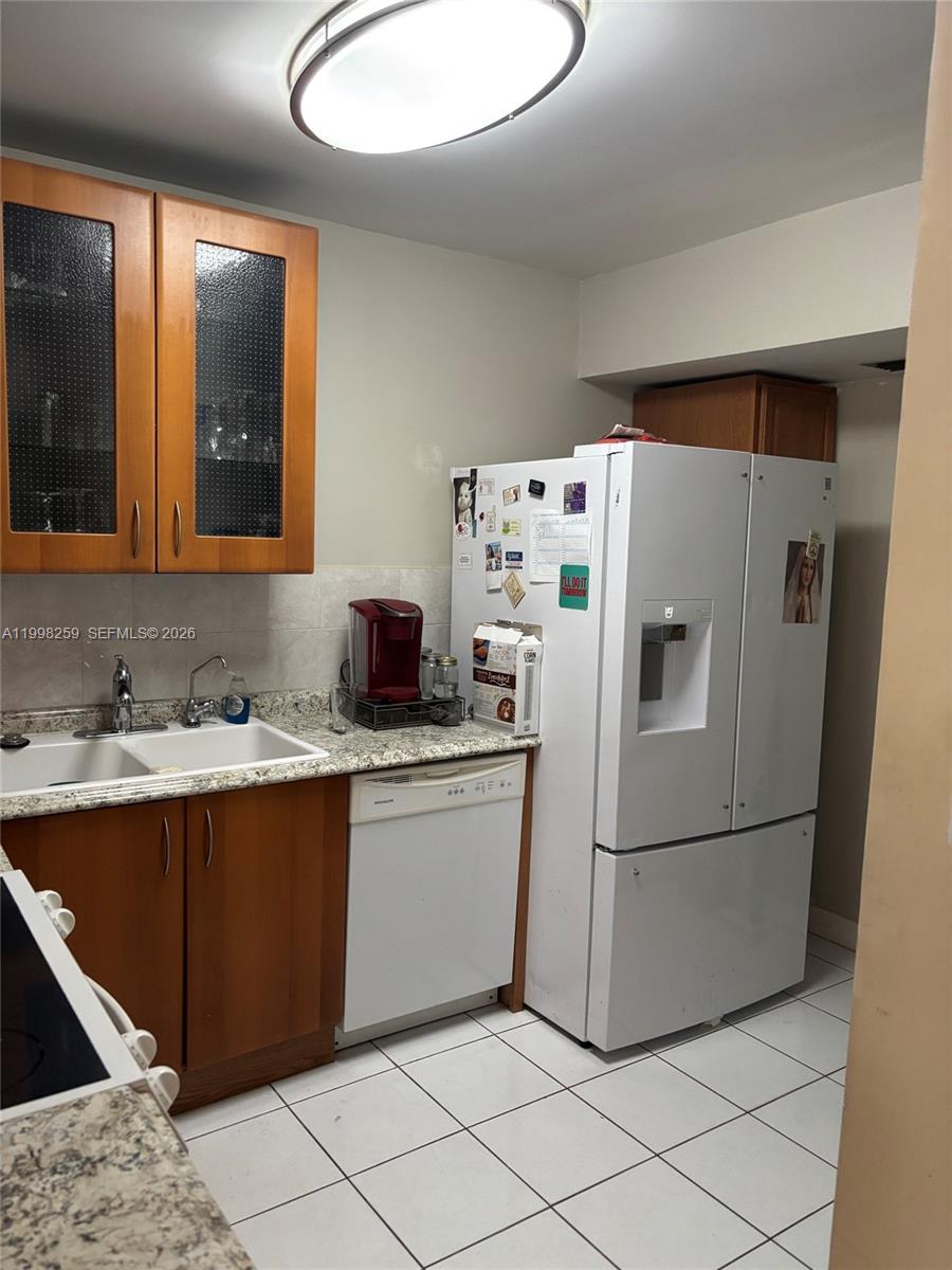 303 2 / 2 1132 sq. ft. $ 2026-04-13 0 Photo