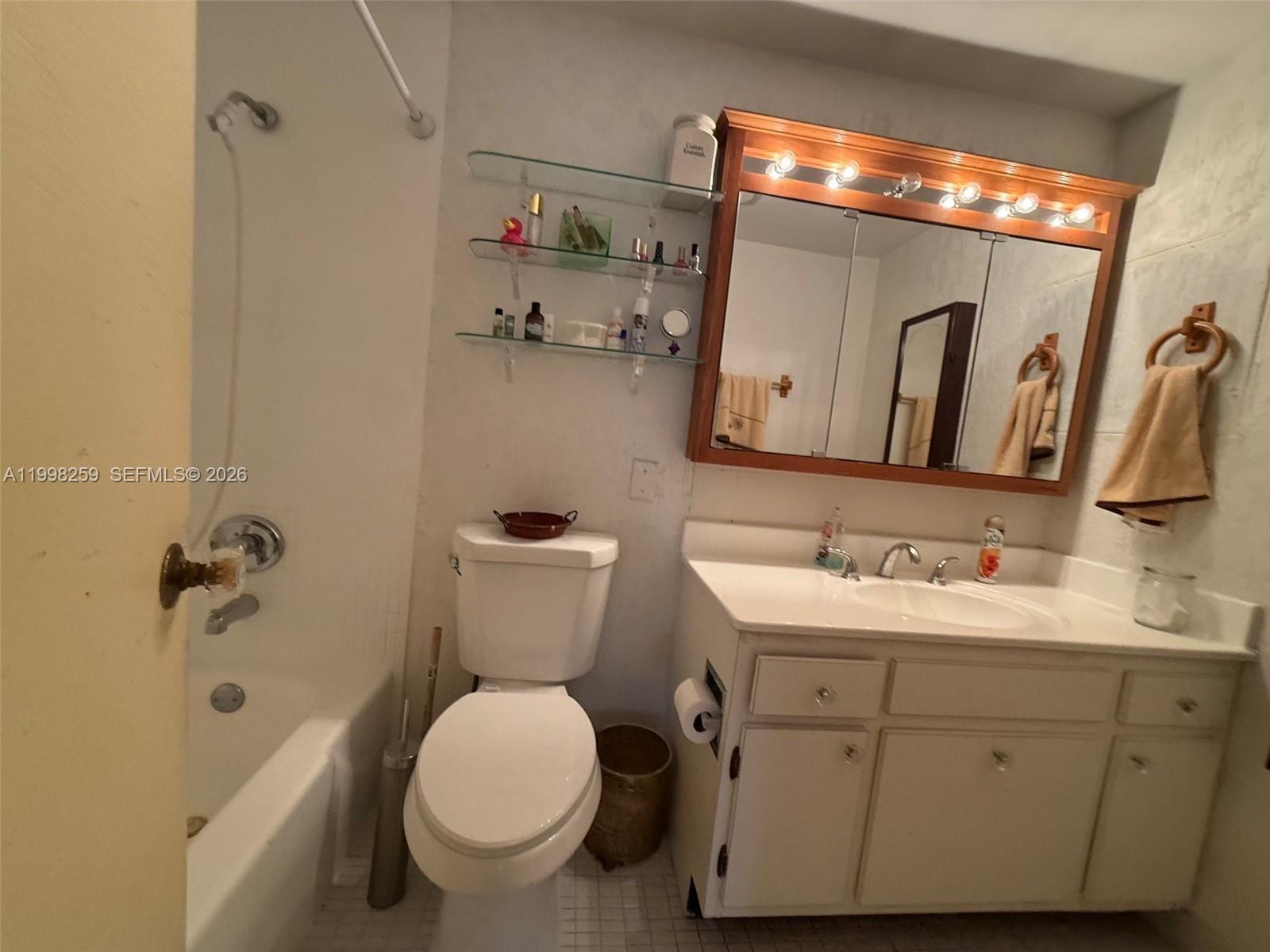See details 303 2 / 2 1132 sq. ft. $ 2026-04-13 0 Photo