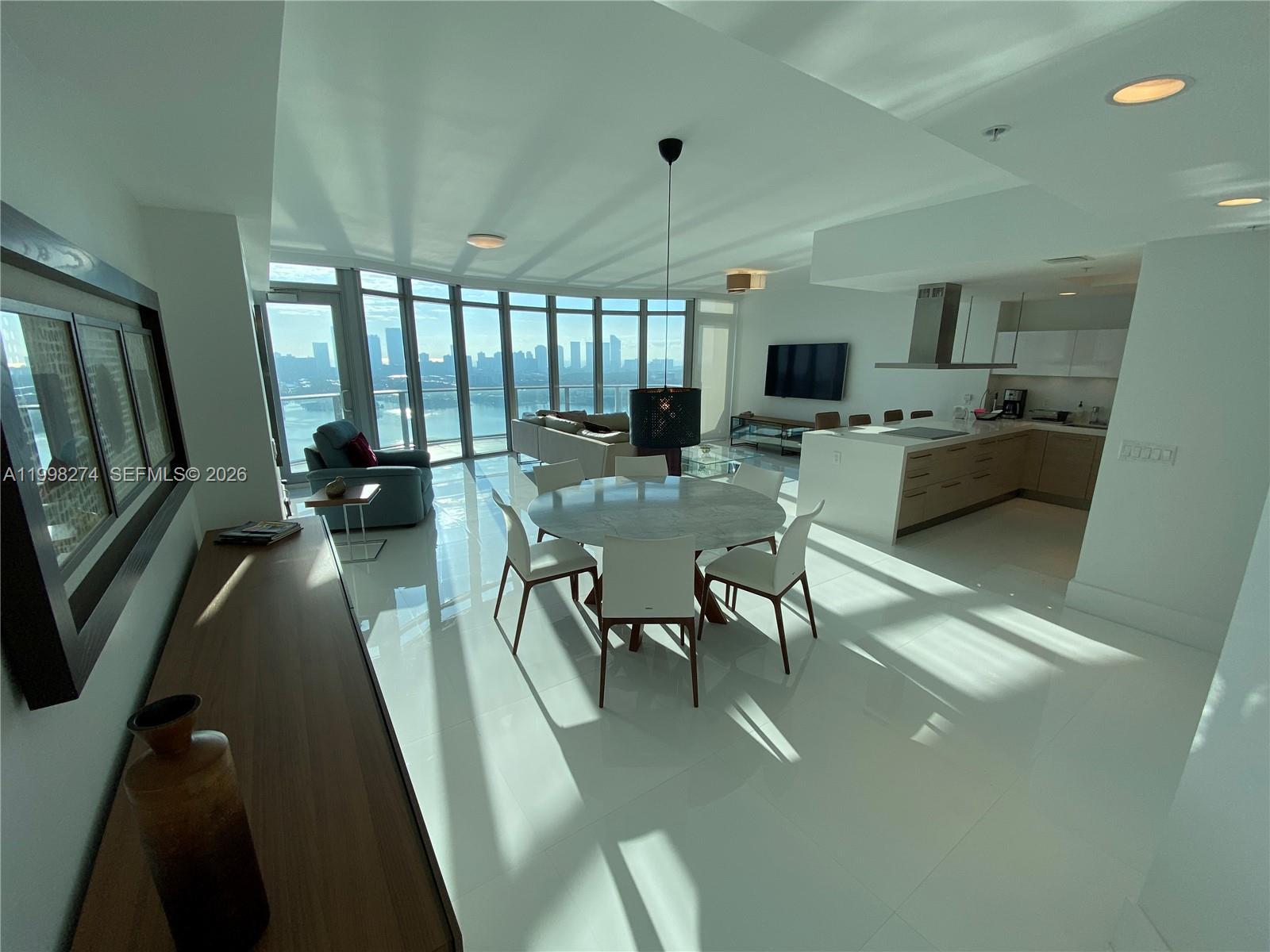 Photo of 17301 Biscayne Blvd  #2311, North Miami Beach, Florida, 33160 - 