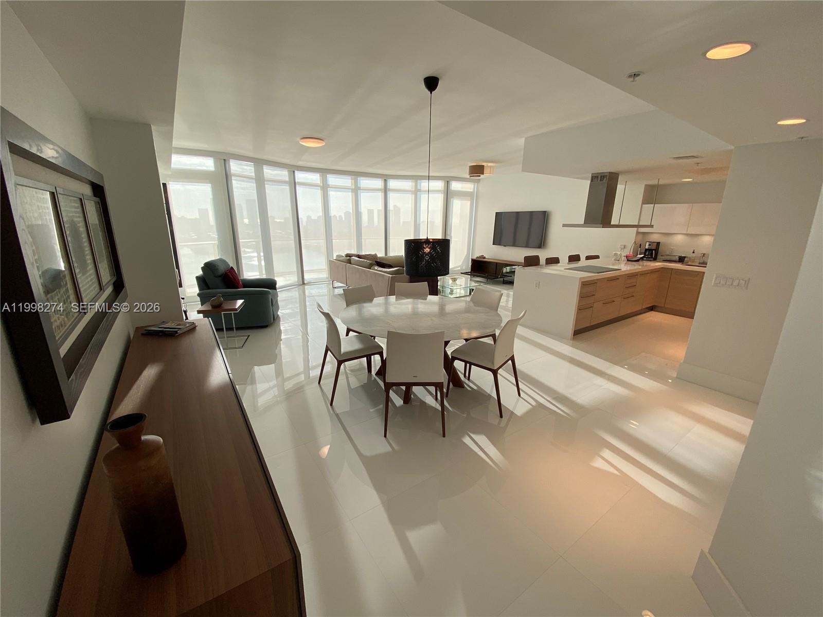 Photo of 17301 Biscayne Blvd  #2311, North Miami Beach, Florida, 33160 - 