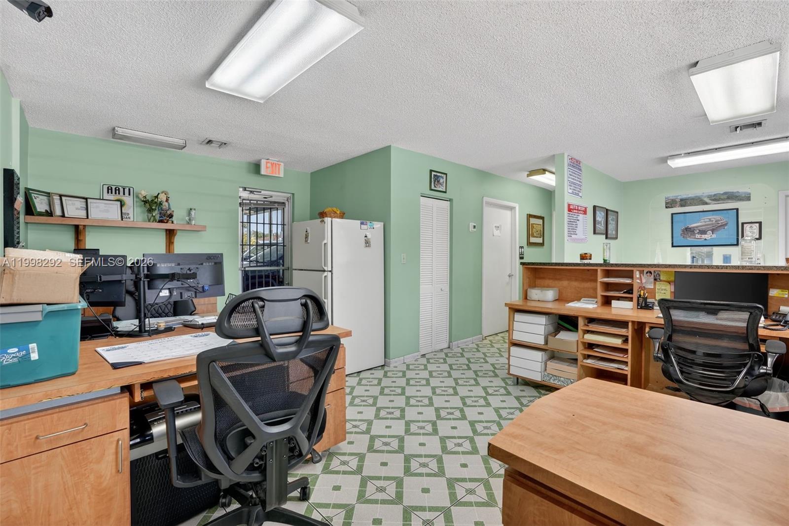   /   sq. ft. $ 2026-04-09 0 Photo