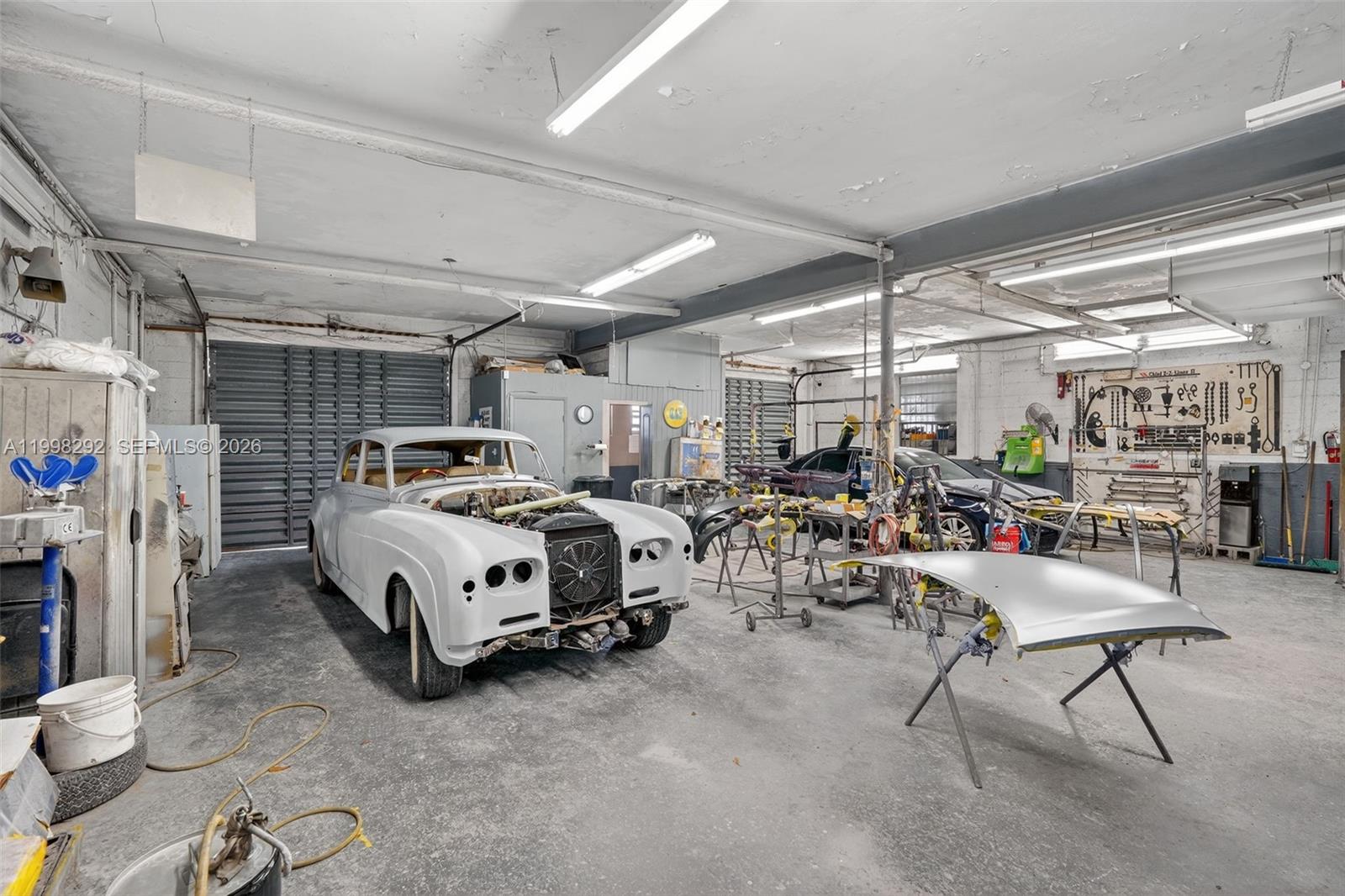   /   sq. ft. $ 2026-04-09 0 Photo