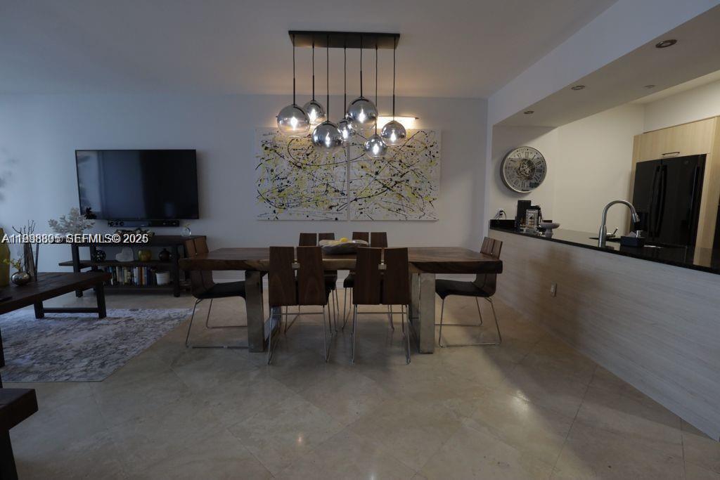 See details 2011 2 / 2 1554 sq. ft. $ 2026-05-12 0 Photo