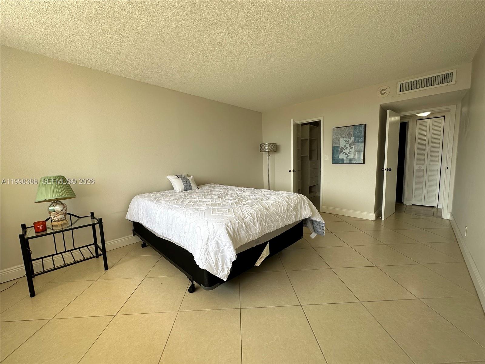 Photo of 3180 Ocean Dr  #621, Hallandale Beach, Florida, 33009 - 