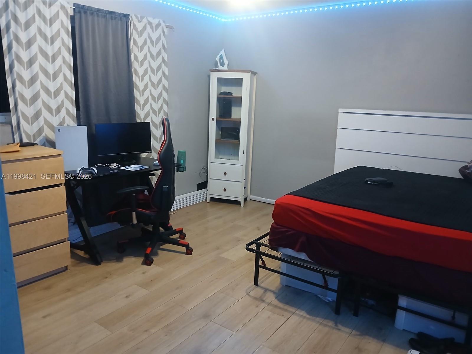   /  2064 sq. ft. $ 2026-04-13 0 Photo