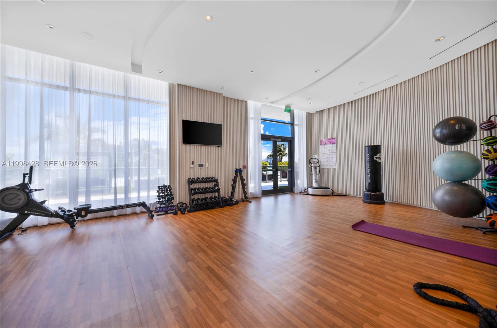 Photo of 3300 188th St  #812, Aventura, Florida, 33180 - 