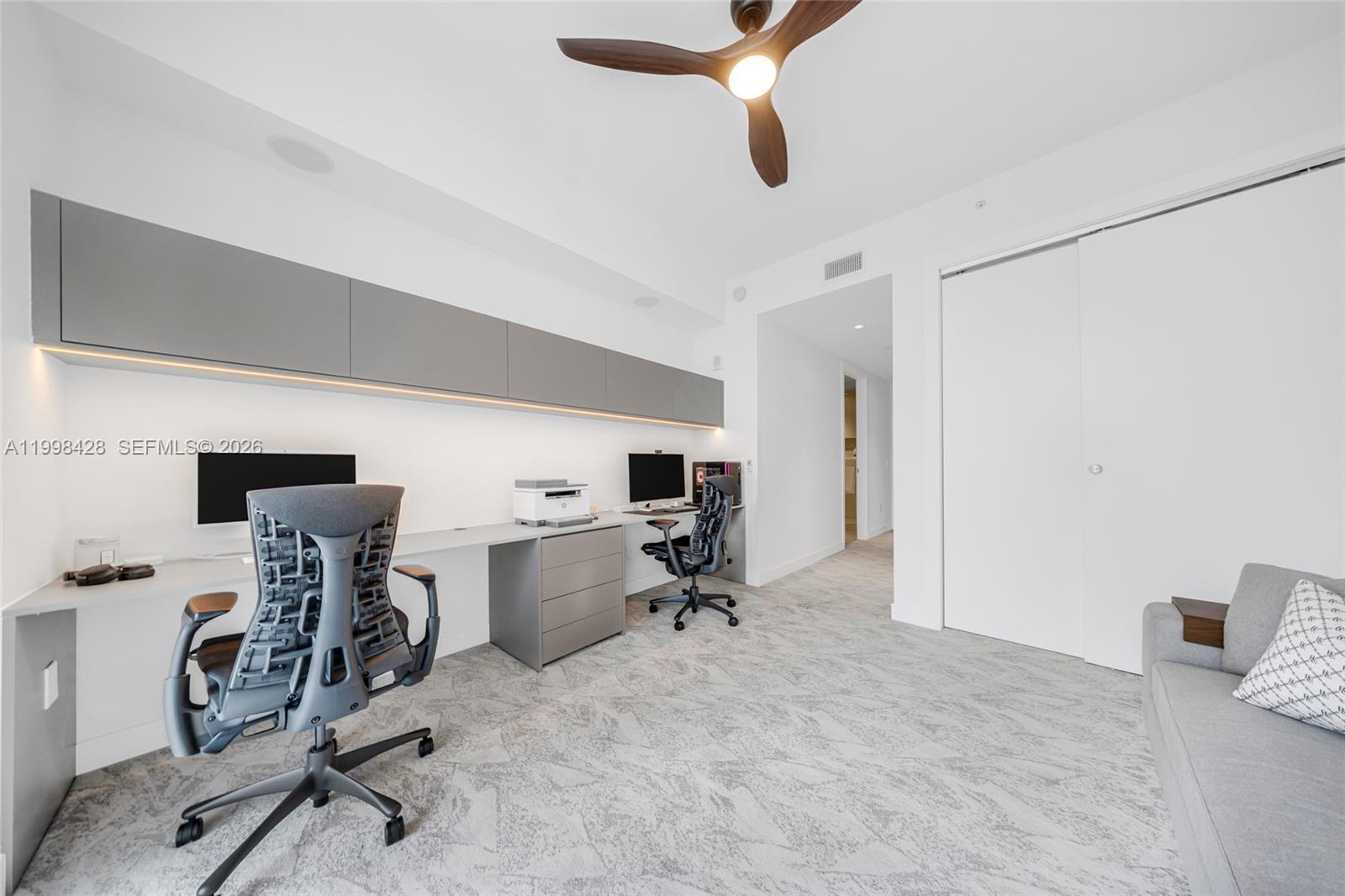 Photo of 3300 188th St  #812, Aventura, Florida, 33180 - 