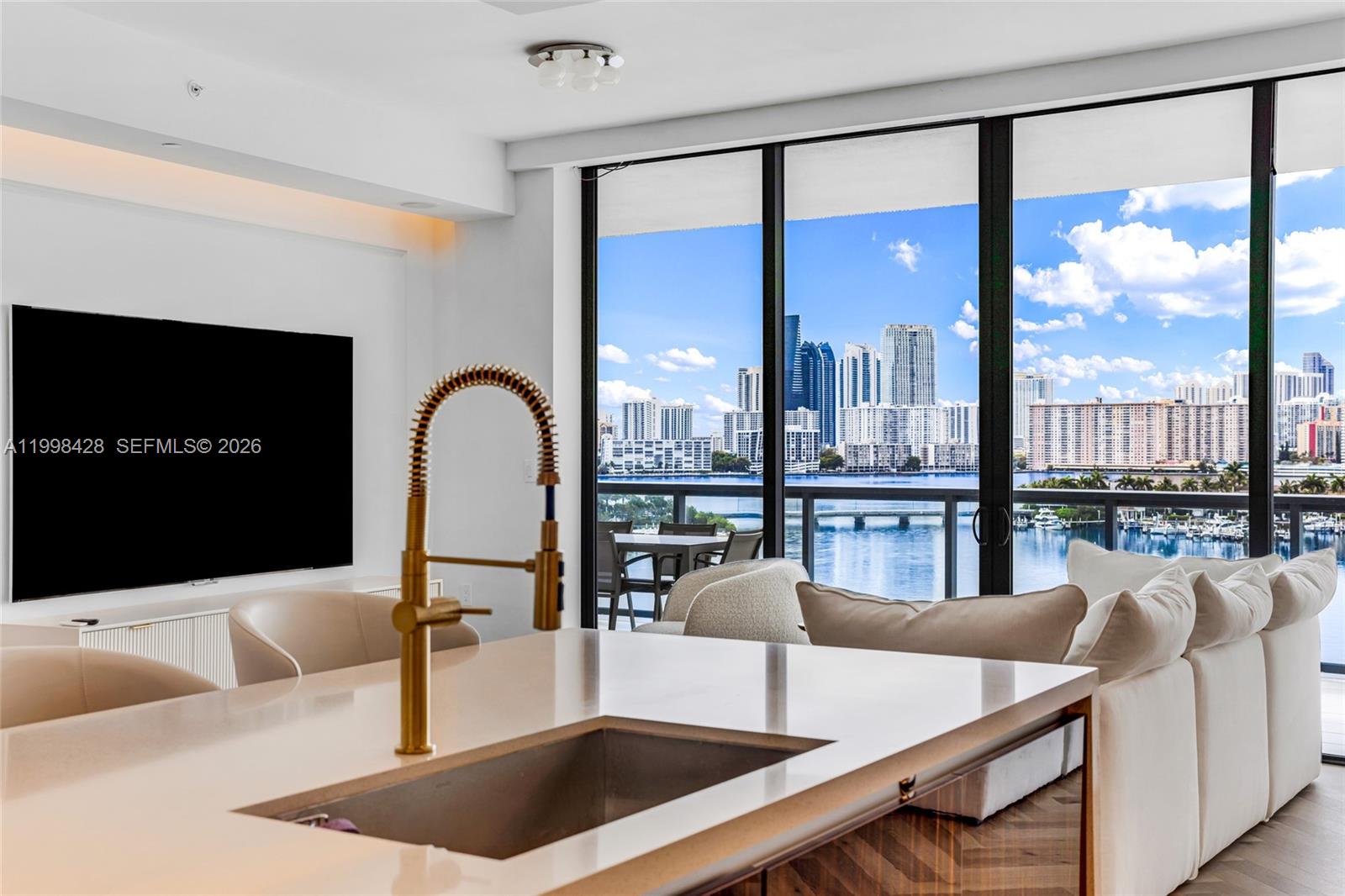 Photo of 3300 188th St  #812, Aventura, Florida, 33180 - 