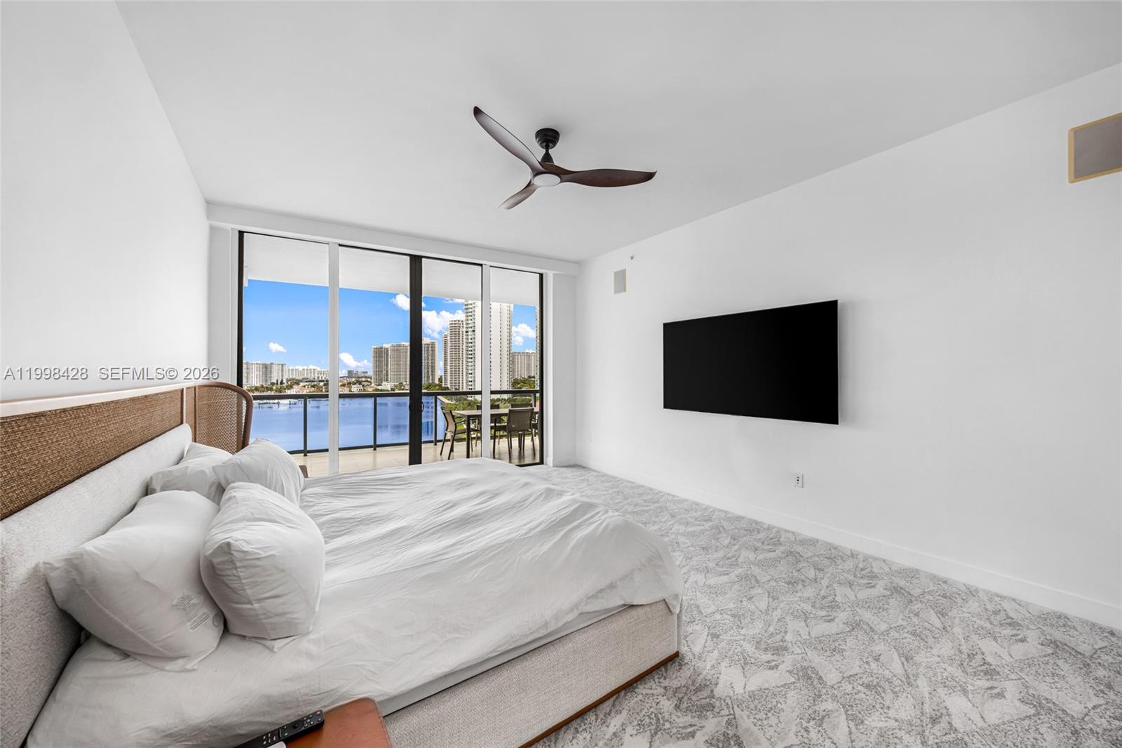 Photo of 3300 188th St  #812, Aventura, Florida, 33180 - 