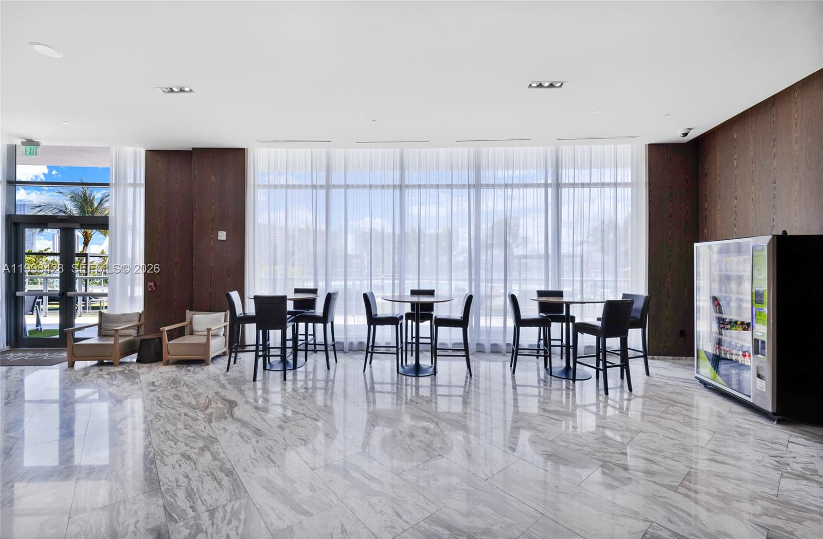 Photo of 3300 188th St  #812, Aventura, Florida, 33180 - 