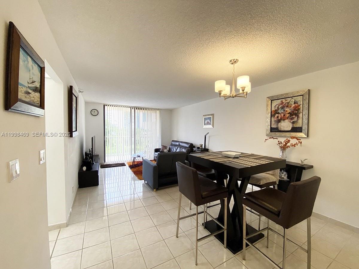 See details 414 1 / 2 896 sq. ft. $ 2026-05-01 0 Photo