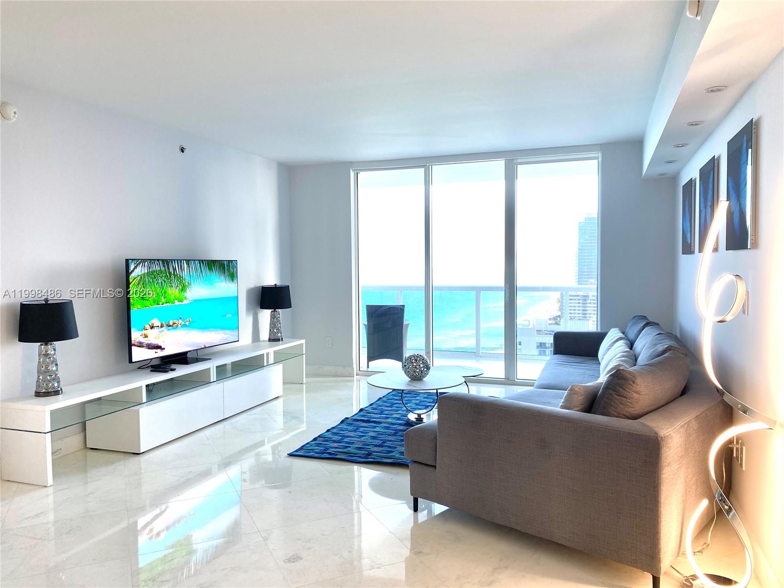 3203 3 / 3 1733 sq. ft. $ 2026-04-21 0 Photo