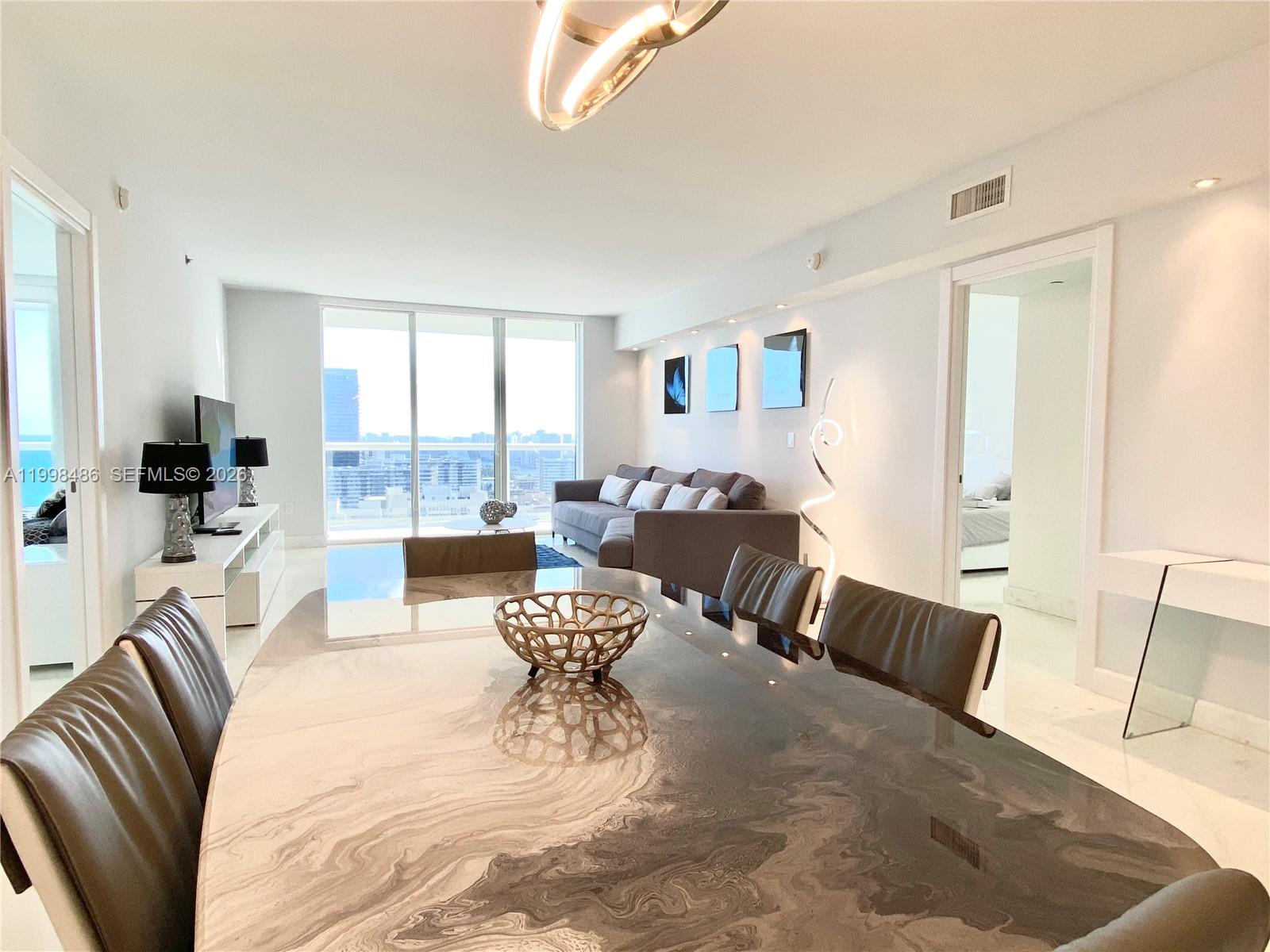 3203 3 / 3 1733 sq. ft. $ 2026-04-21 0 Photo