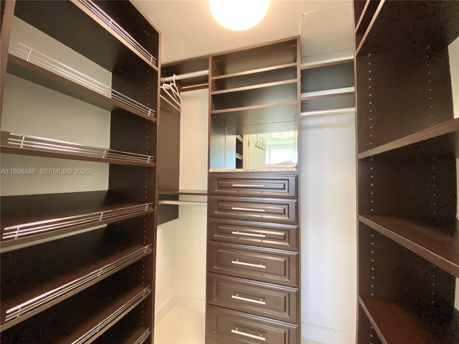 3203 3 / 3 1733 sq. ft. $ 2026-04-21 0 Photo