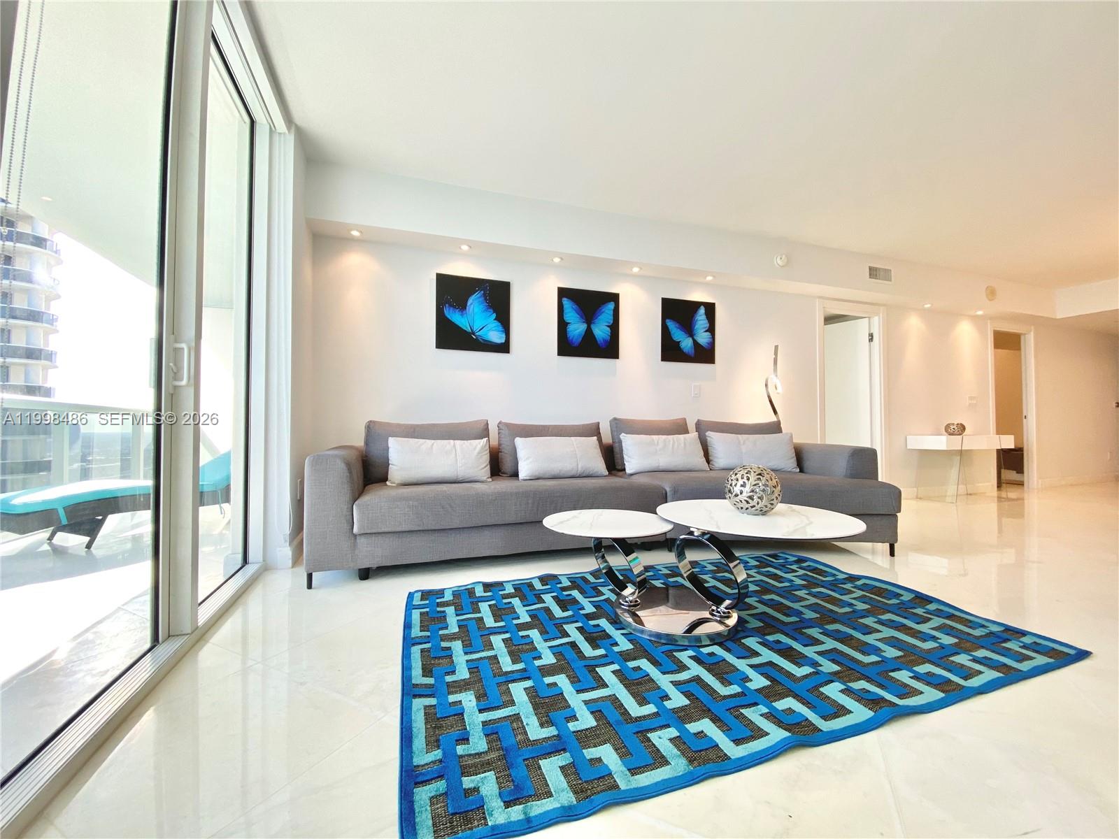 3203 3 / 3 1733 sq. ft. $ 2026-04-21 0 Photo