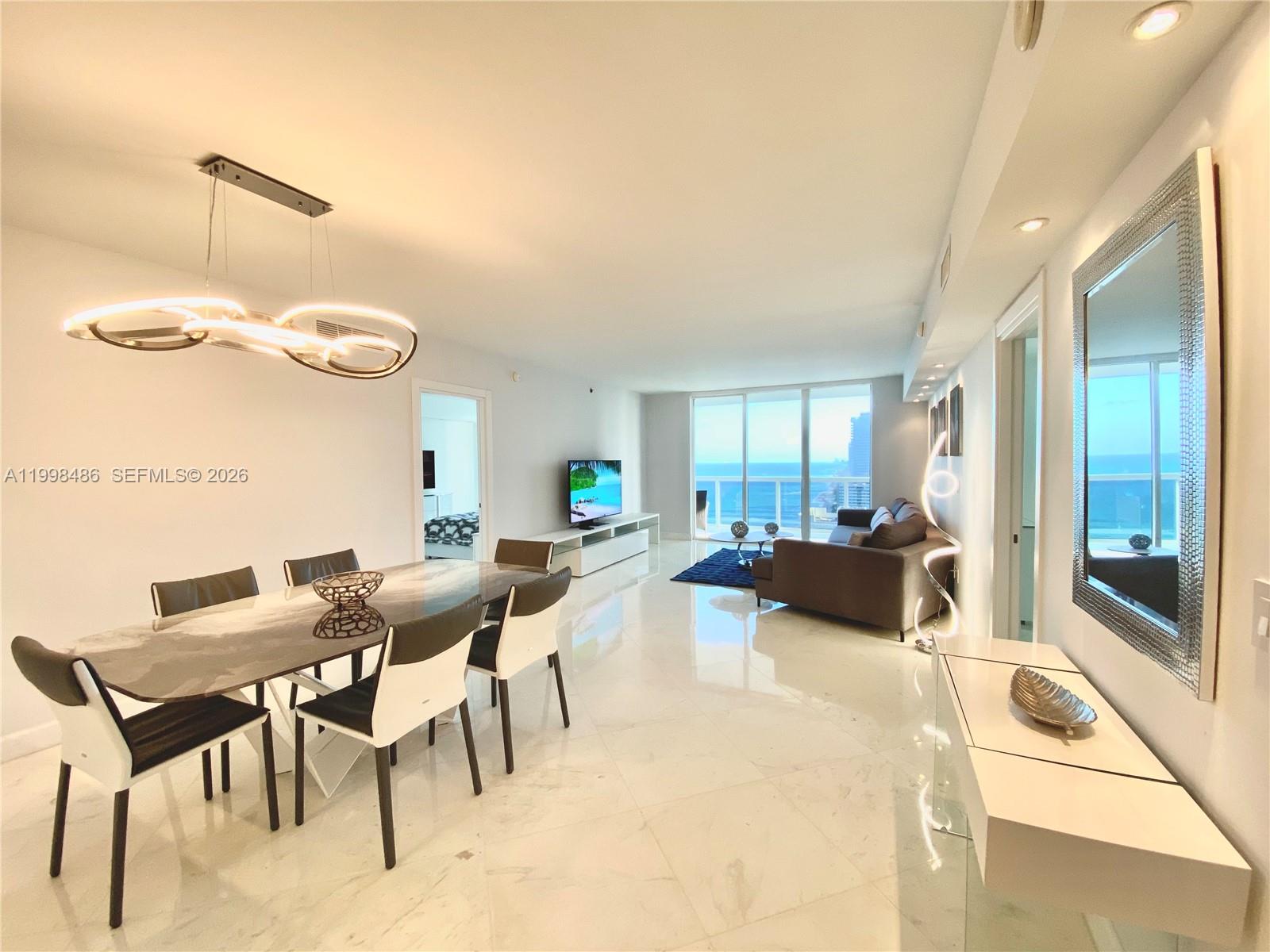 3203 3 / 3 1733 sq. ft. $ 2026-04-21 0 Photo