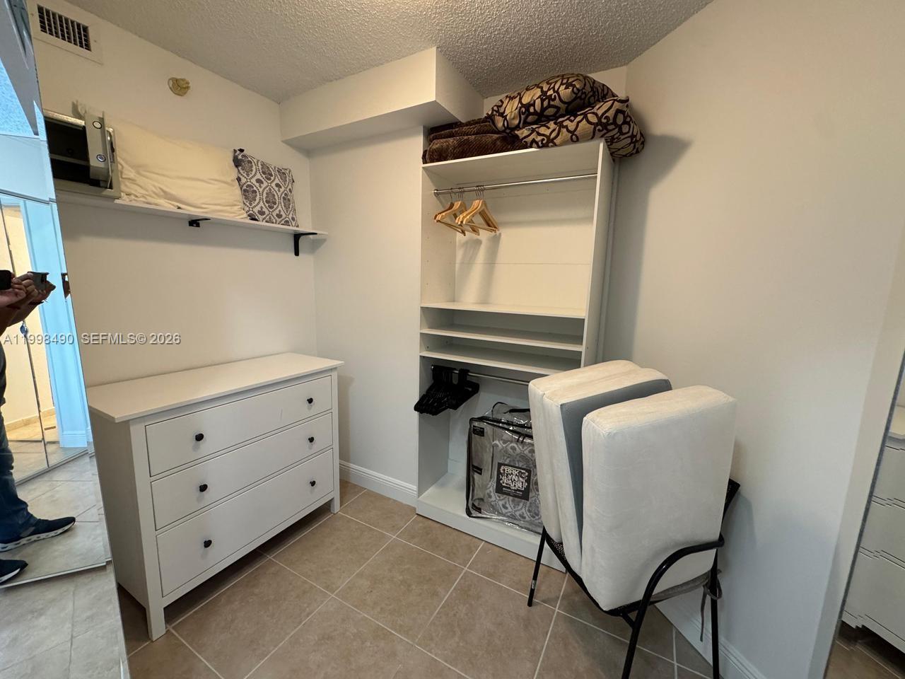 Photo of 3600 Mystic Pointe Dr  #910, Aventura, Florida, 33180 - 