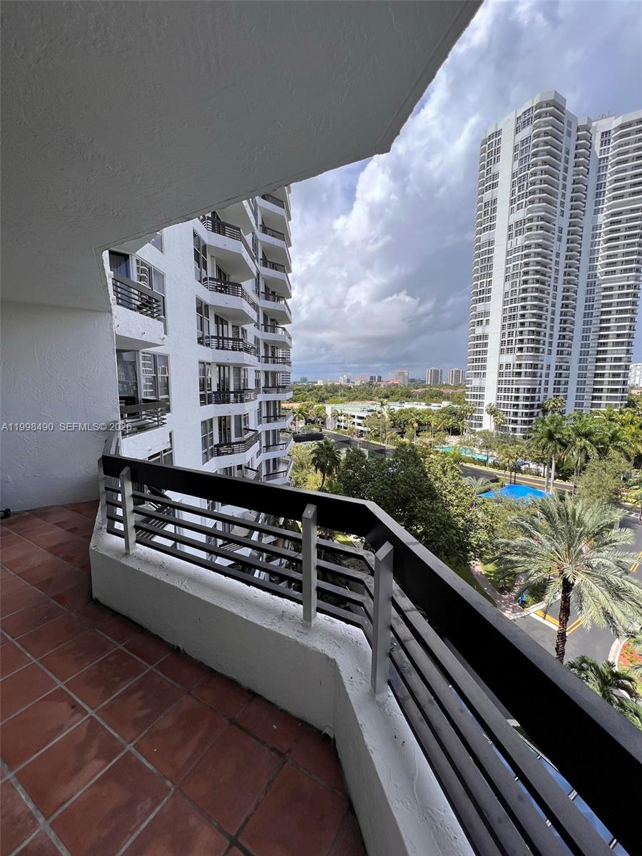Photo of 3600 Mystic Pointe Dr  #910, Aventura, Florida, 33180 - 