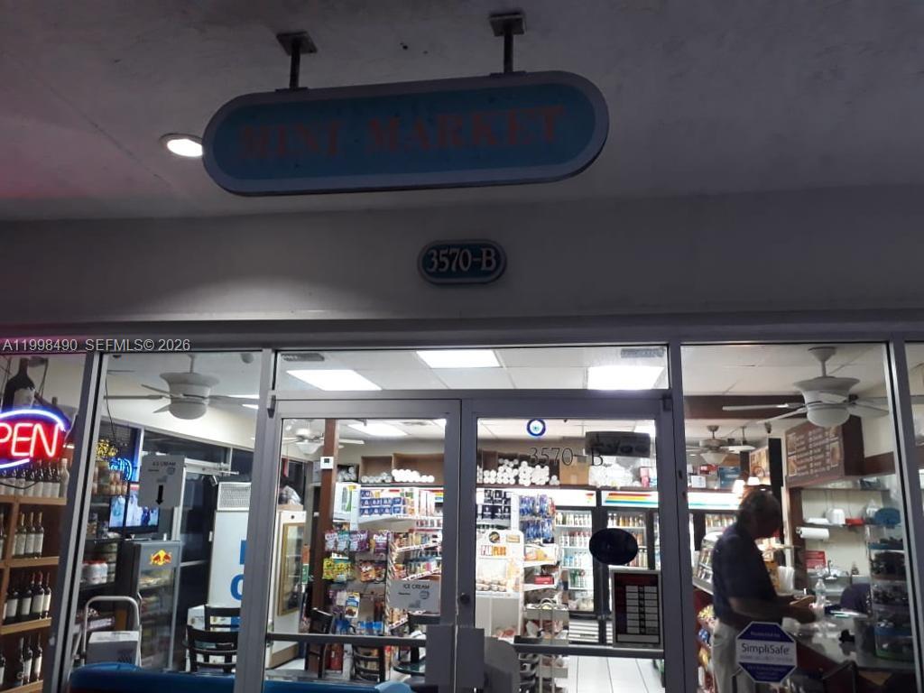 Photo of 3600 Mystic Pointe Dr  #910, Aventura, Florida, 33180 - 