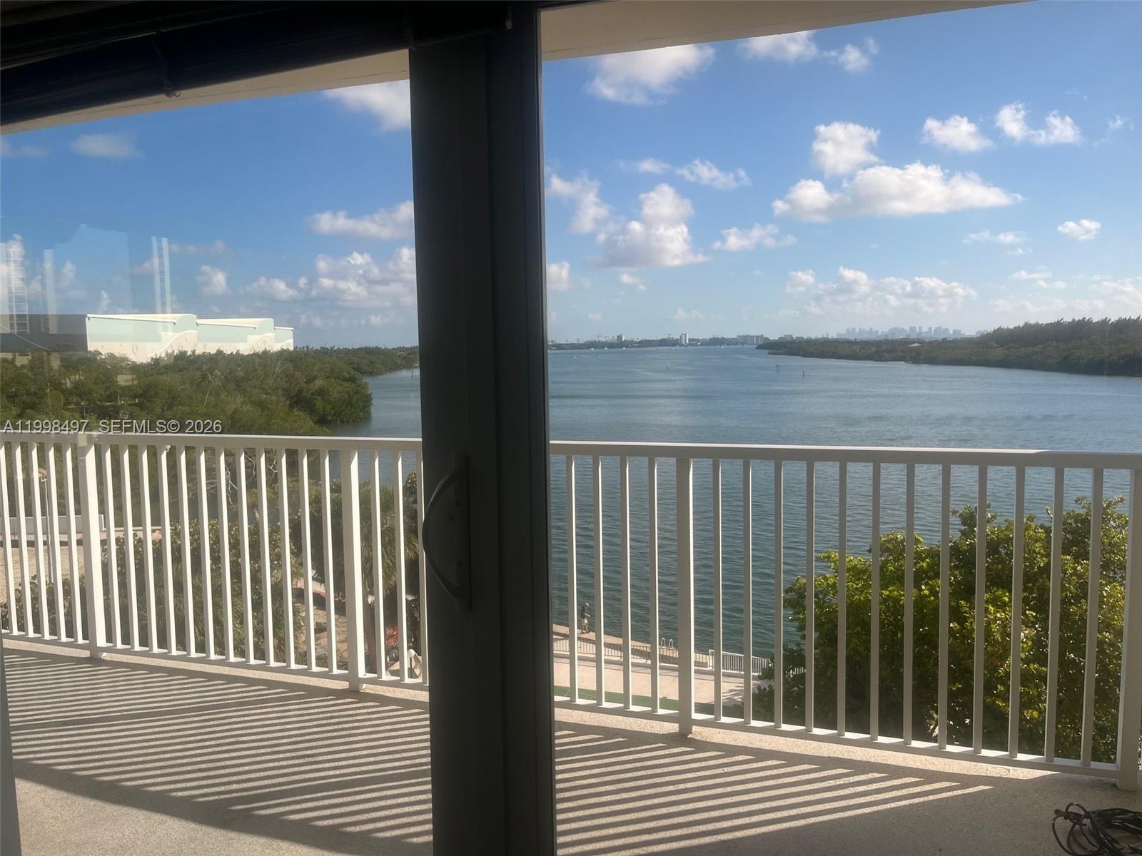 516 3 / 3 1570 sq. ft. $ 2026-04-10 0 Photo
