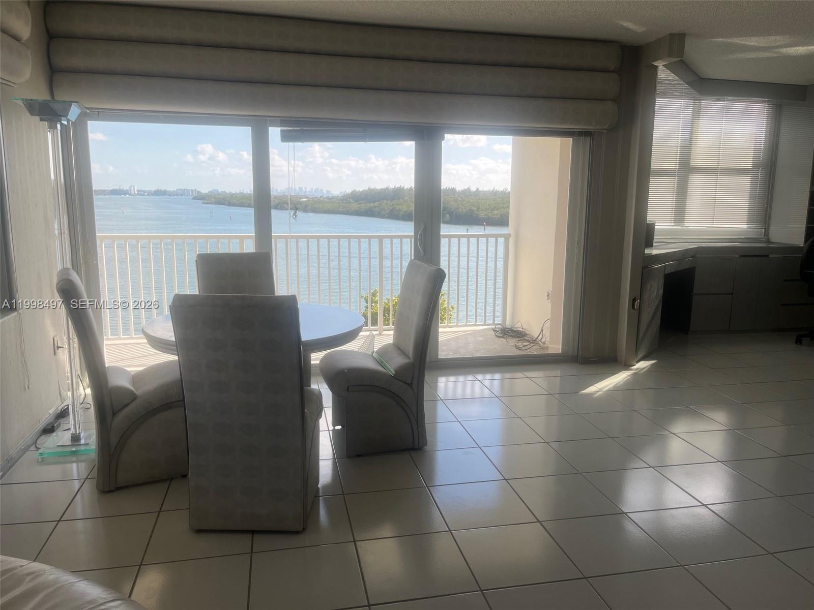 516 3 / 3 1570 sq. ft. $ 2026-04-10 0 Photo