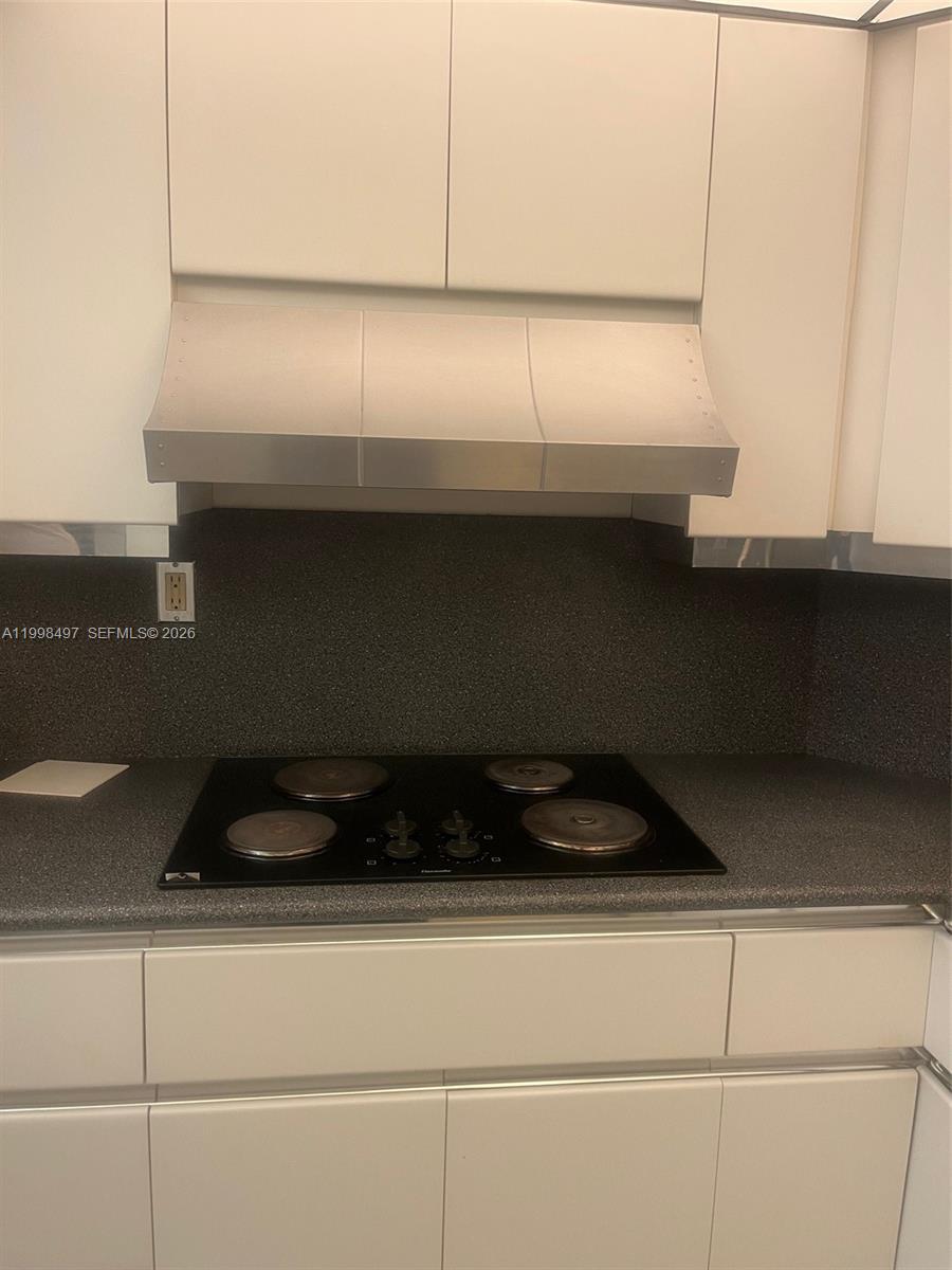 516 3 / 3 1570 sq. ft. $ 2026-04-10 0 Photo