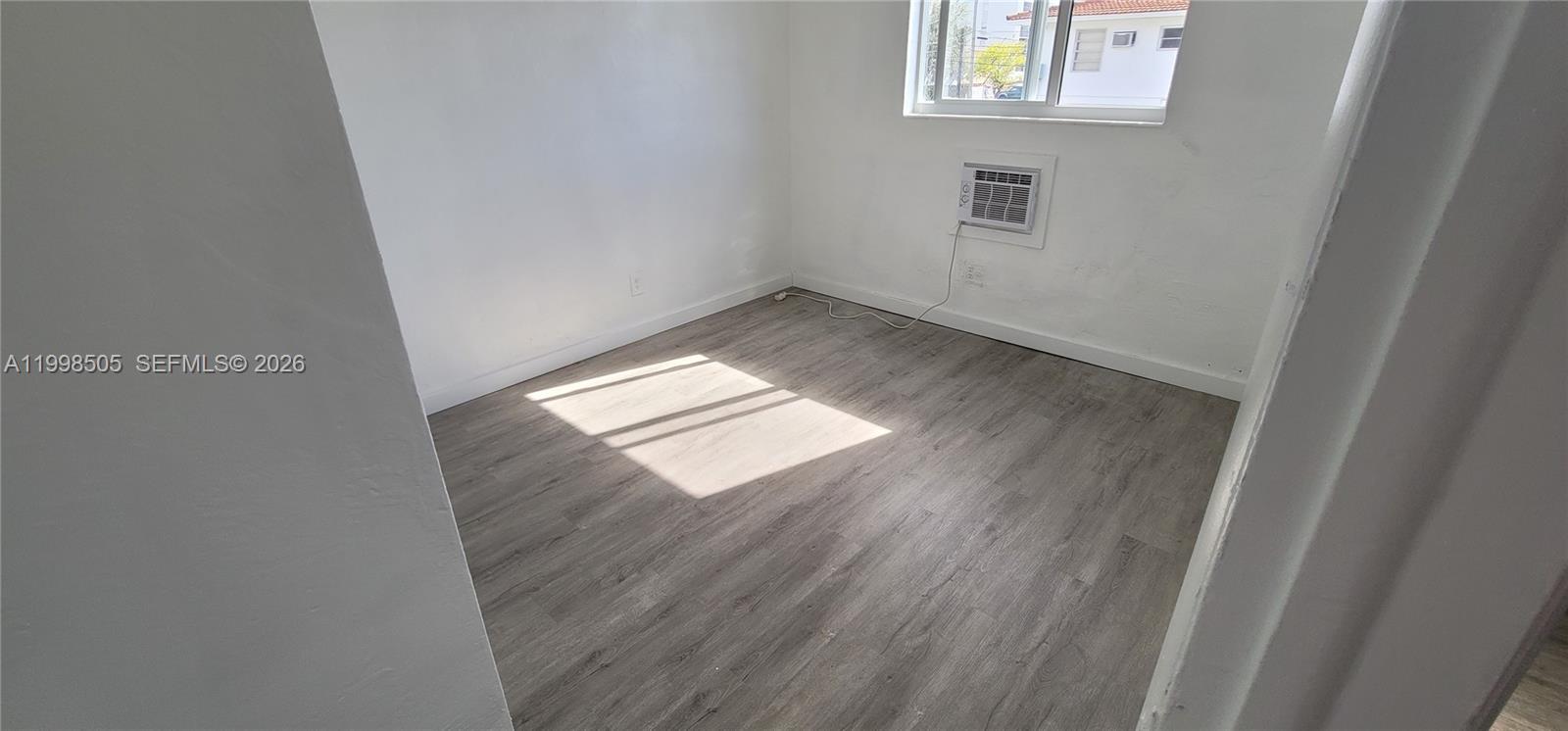   /  9615 sq. ft. $ 2026-04-10 0 Photo