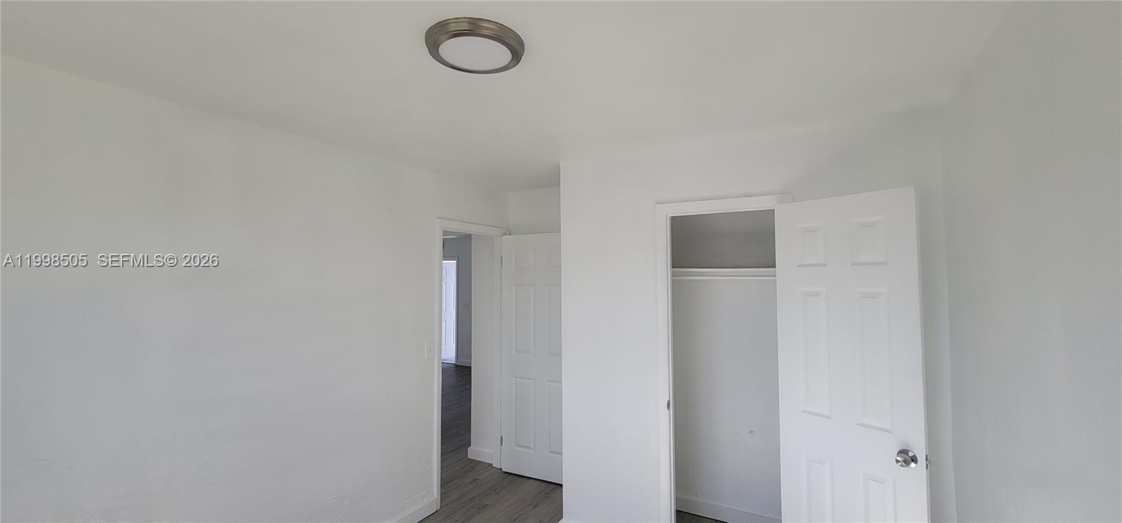   /  9615 sq. ft. $ 2026-04-10 0 Photo