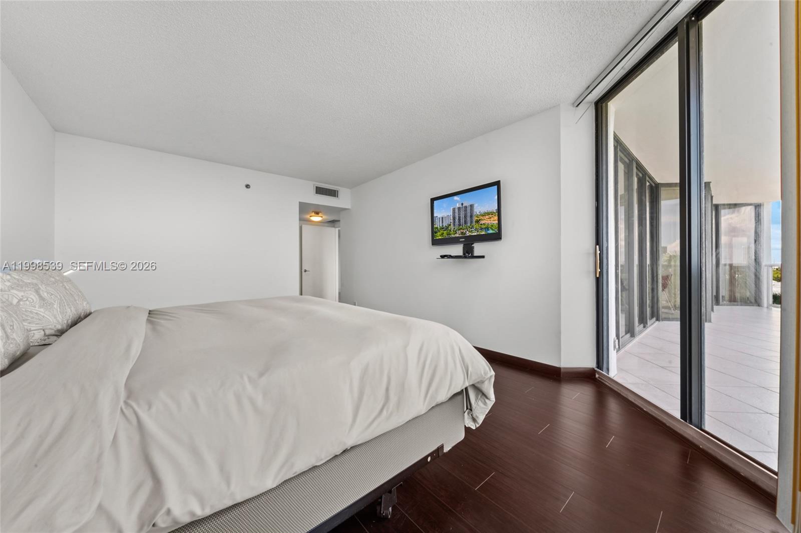 Photo of 3598 Yacht Club Dr  #601+DEN, Aventura, Florida, 33180 - 