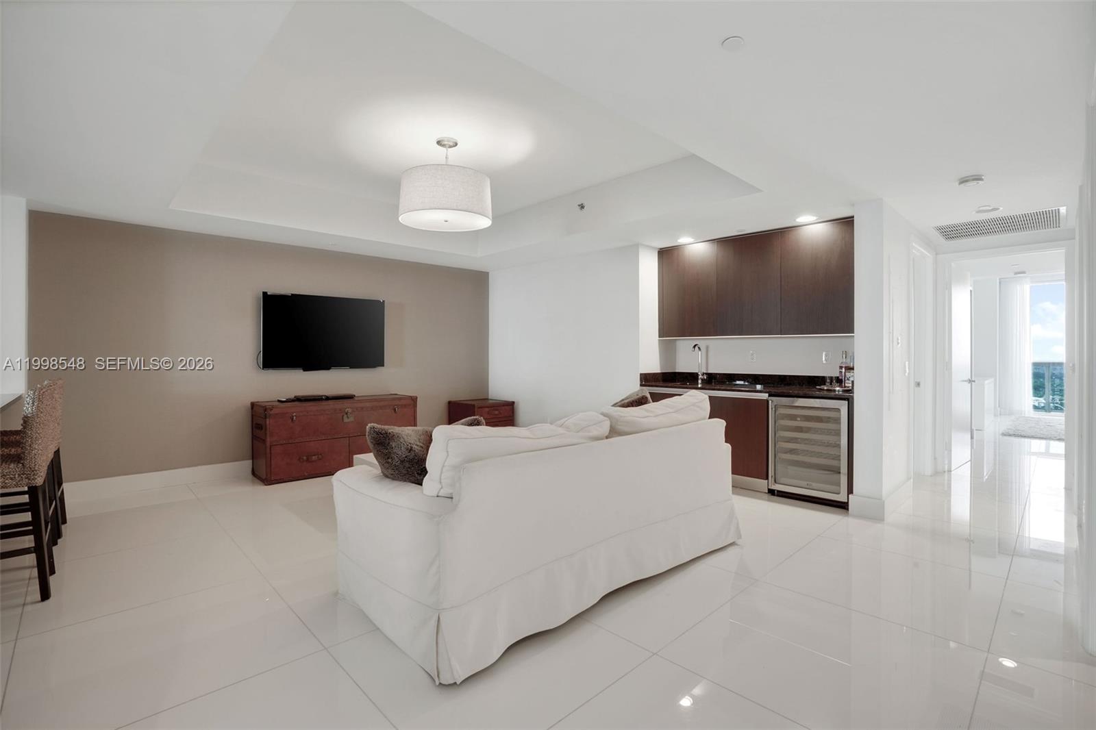 Photo of 2711 Ocean Dr  #2803, Hollywood, Florida, 33019 - 