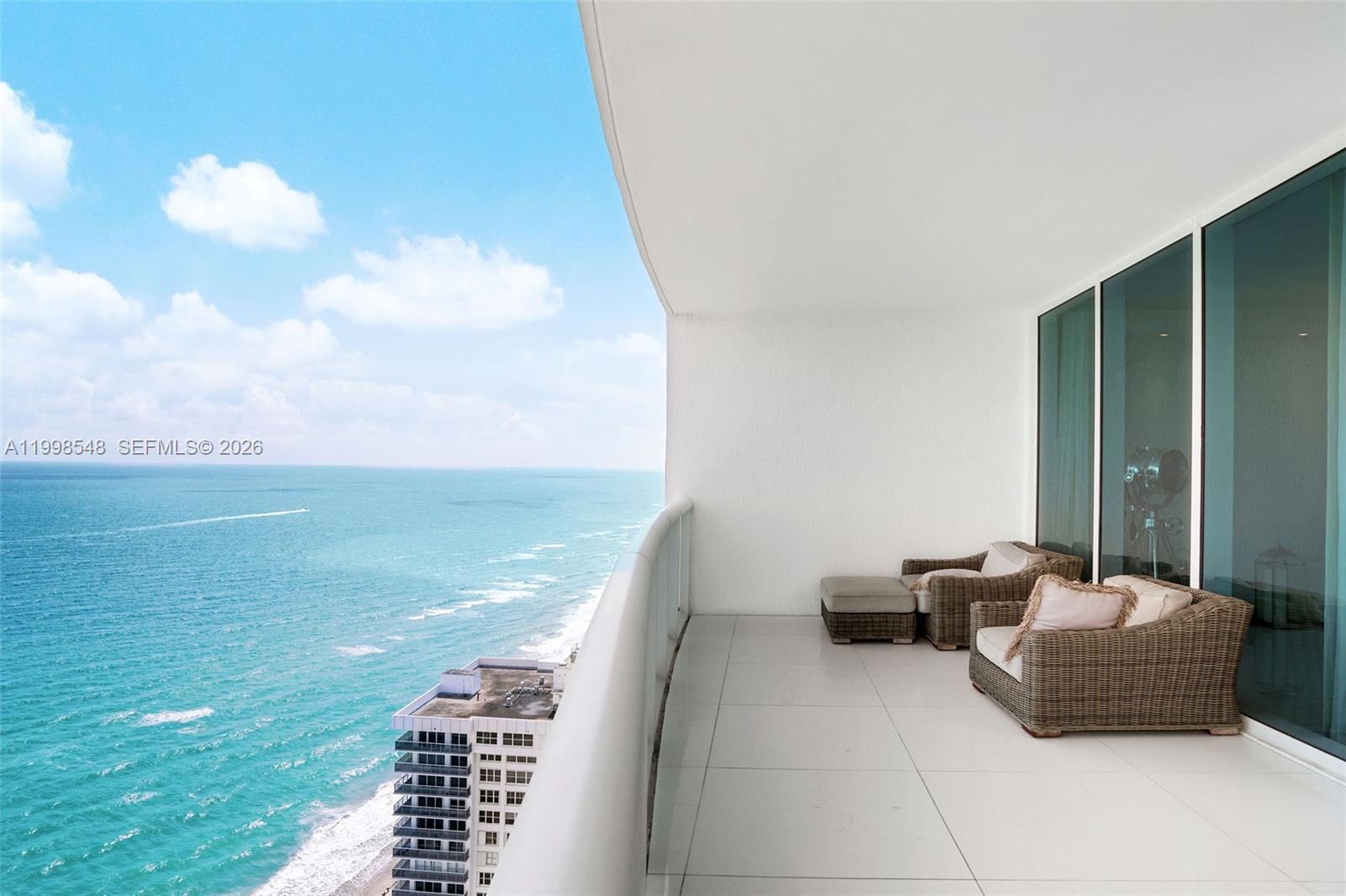 Photo of 2711 Ocean Dr  #2803, Hollywood, Florida, 33019 - 