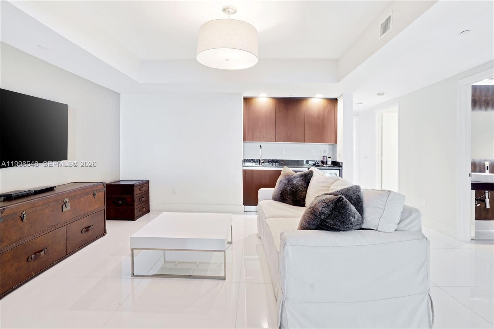 Photo of 2711 Ocean Dr  #2803, Hollywood, Florida, 33019 - 