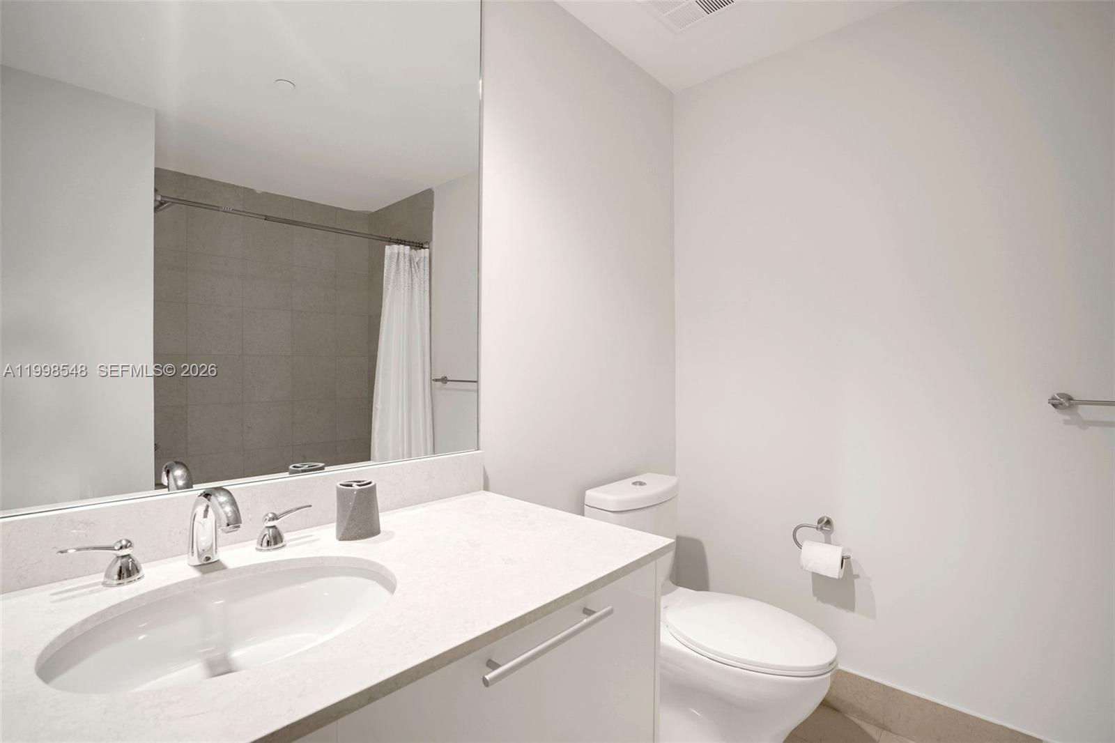 Photo of 2711 Ocean Dr  #2803, Hollywood, Florida, 33019 - 