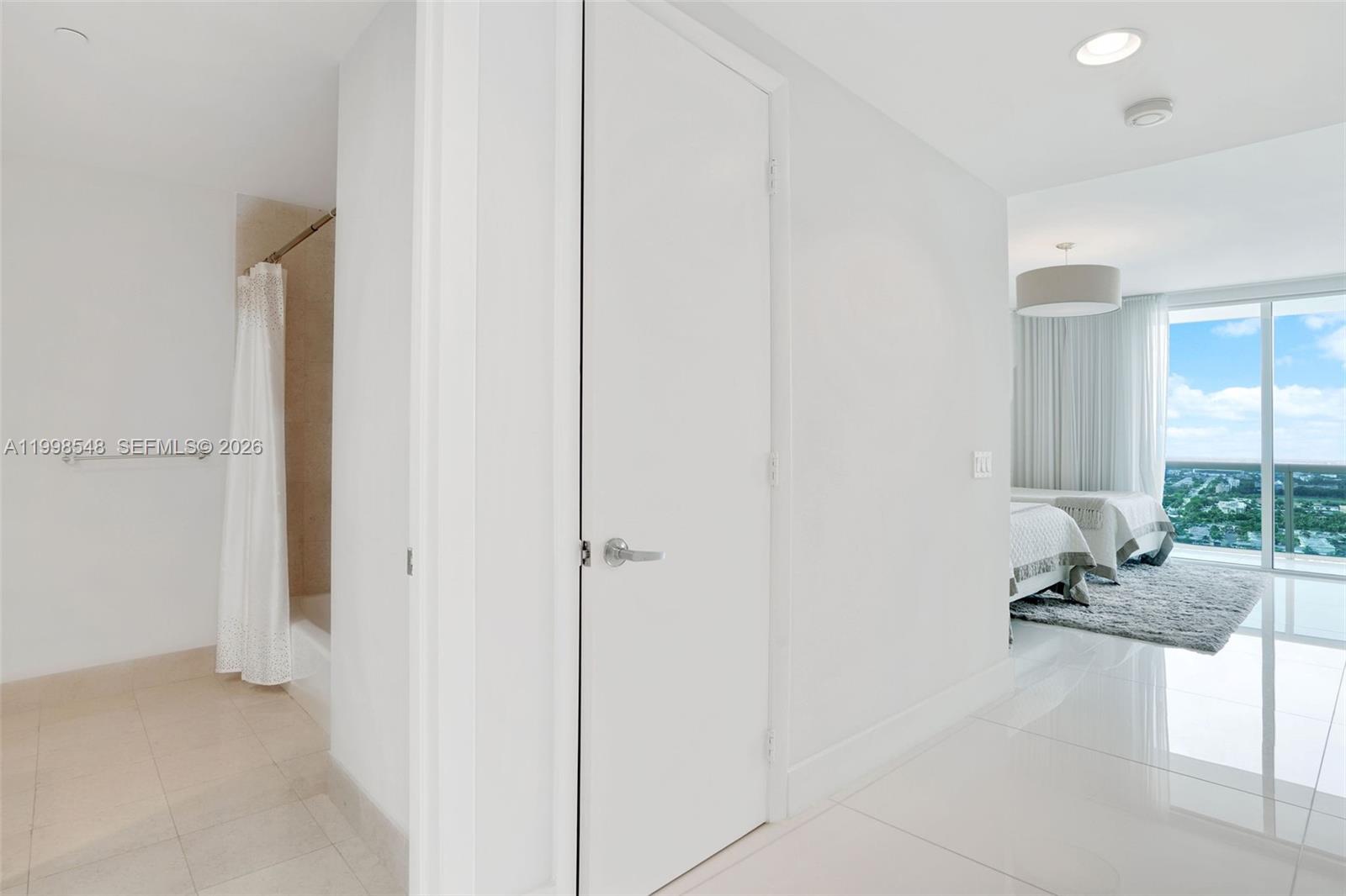 Photo of 2711 Ocean Dr  #2803, Hollywood, Florida, 33019 - 