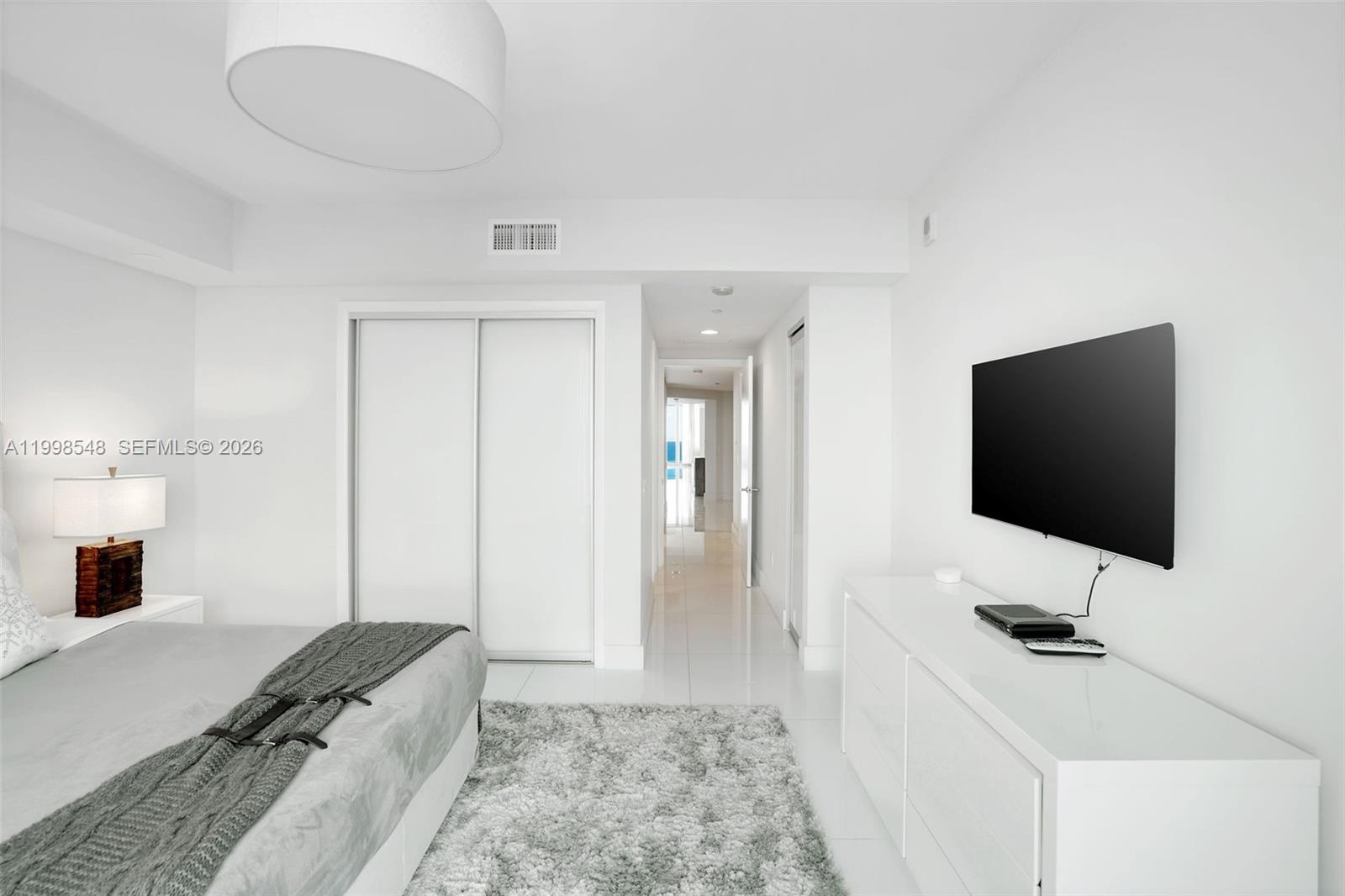 Photo of 2711 Ocean Dr  #2803, Hollywood, Florida, 33019 - 