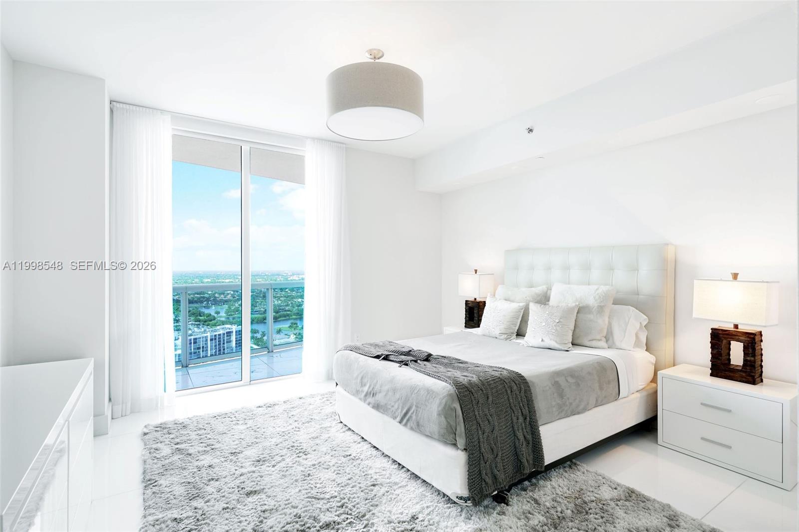 Photo of 2711 Ocean Dr  #2803, Hollywood, Florida, 33019 - 