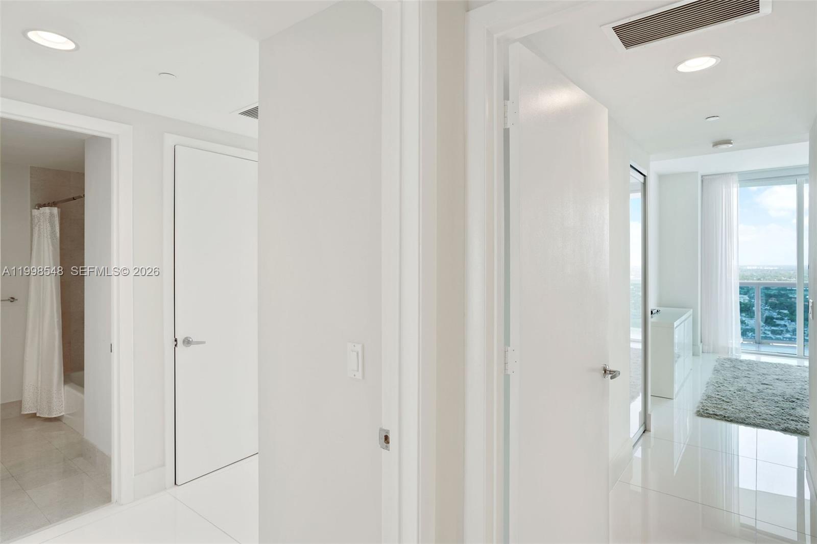 Photo of 2711 Ocean Dr  #2803, Hollywood, Florida, 33019 - 