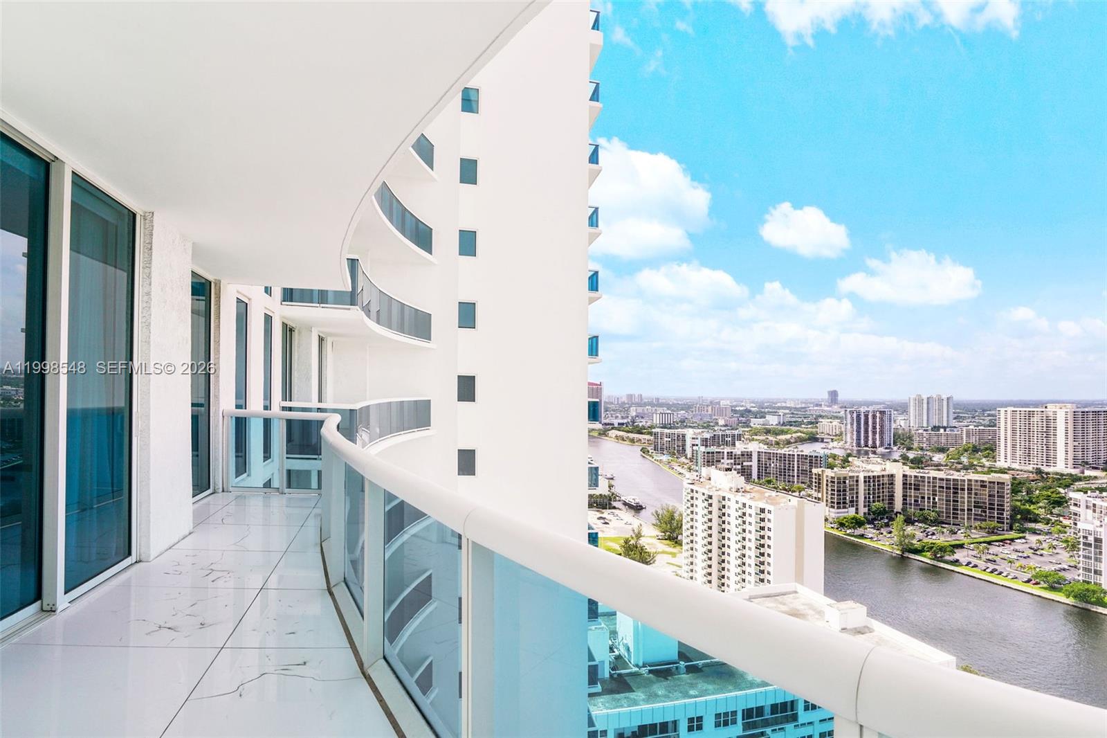 Photo of 2711 Ocean Dr  #2803, Hollywood, Florida, 33019 - 