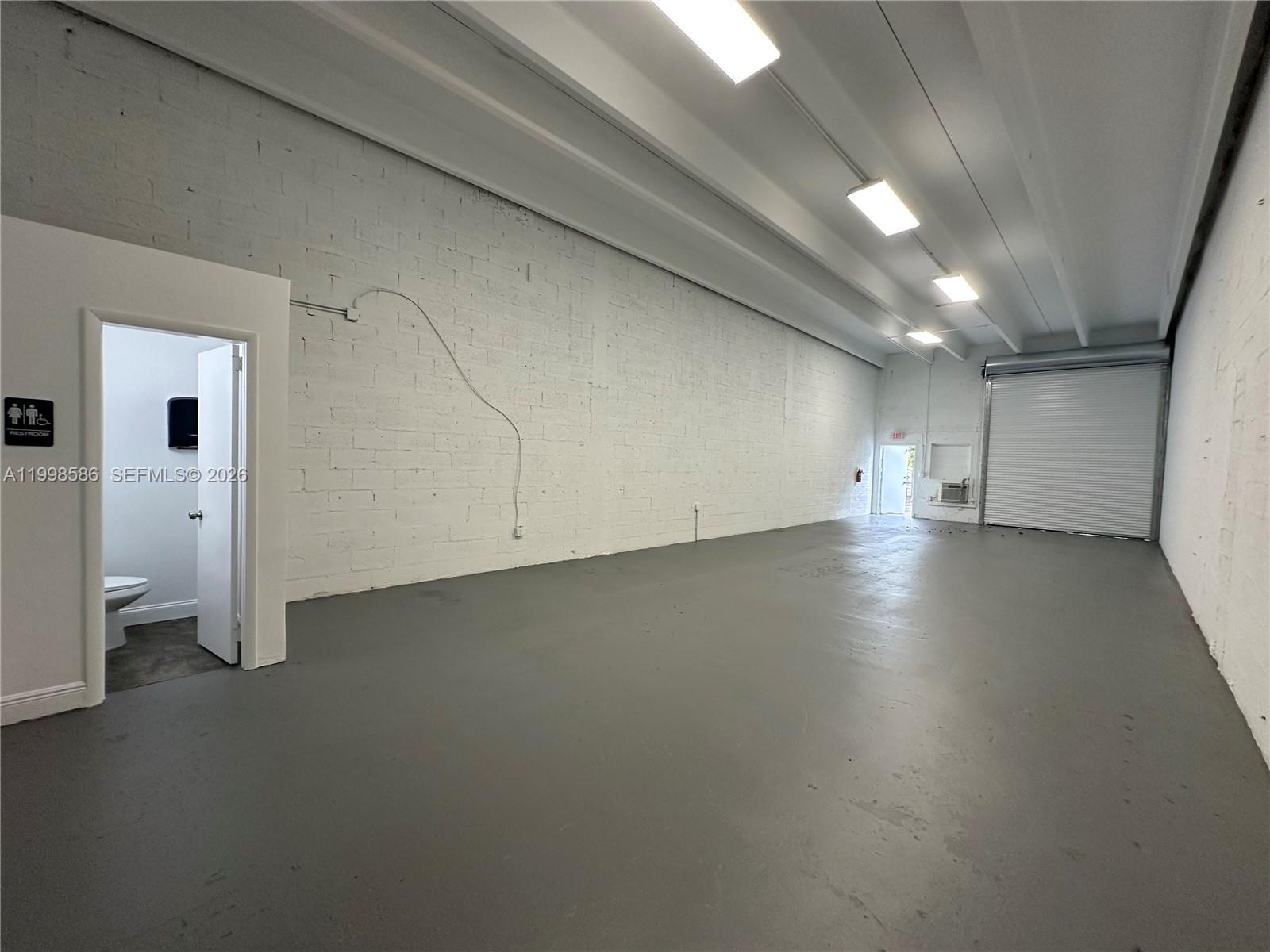 2  /   sq. ft. $ 2026-04-17 0 Photo