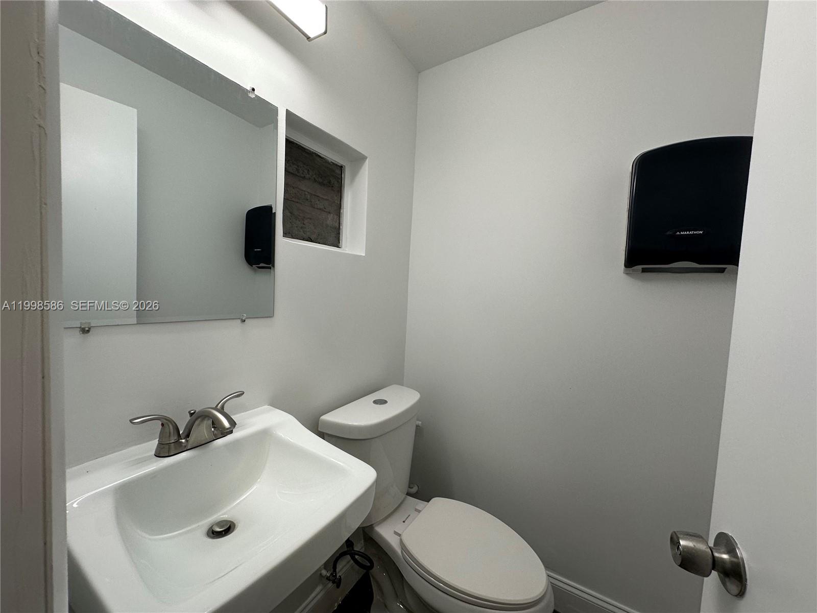 2  /   sq. ft. $ 2026-04-17 0 Photo