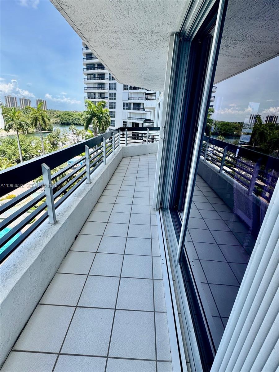 Photo of 3530 Mystic Pointe Dr  #2607, Aventura, Florida, 33180 - 