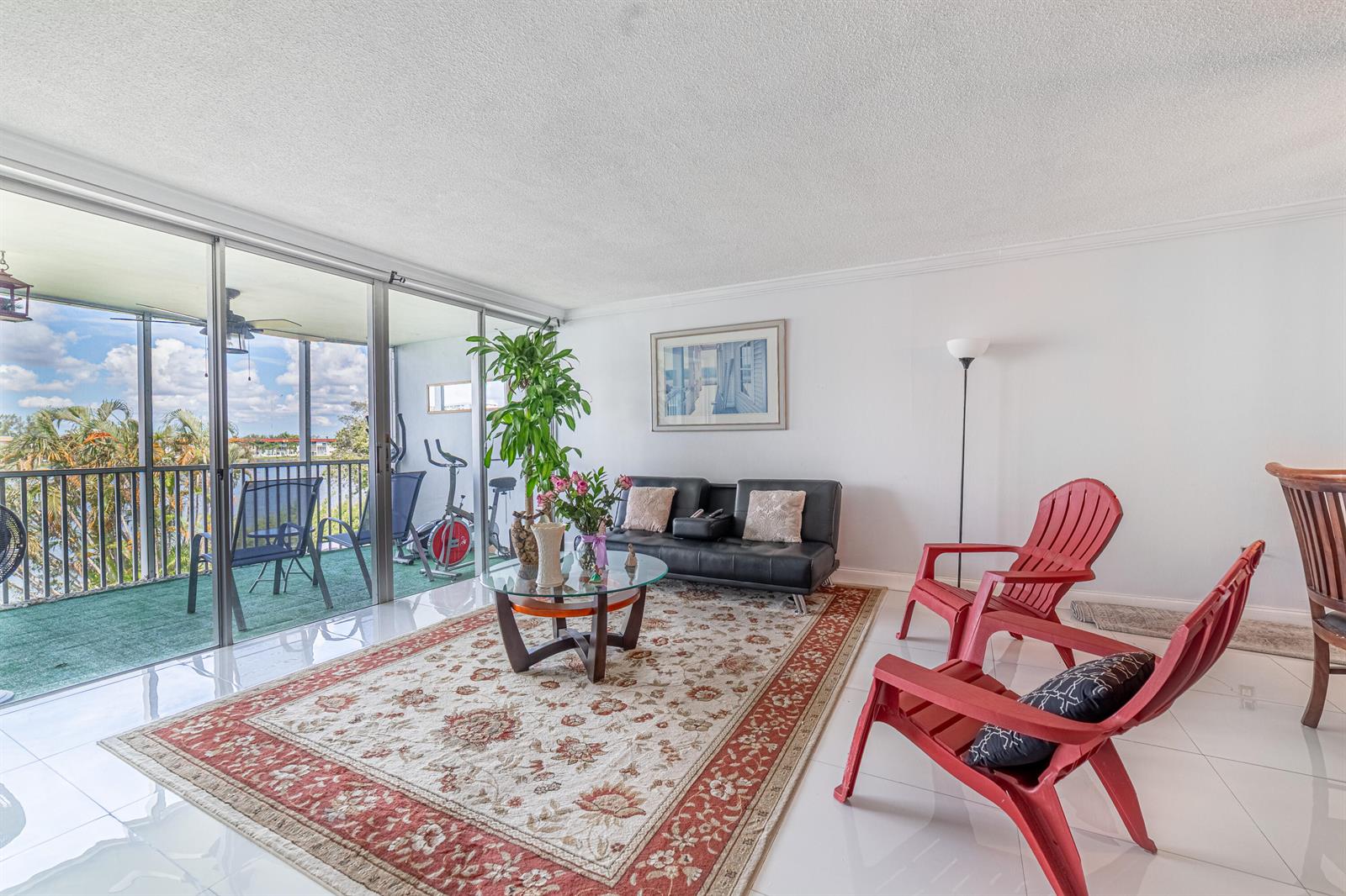 Unit 311 2 / 2 1315 sq. ft. $ 2026-06-17 0 foto
