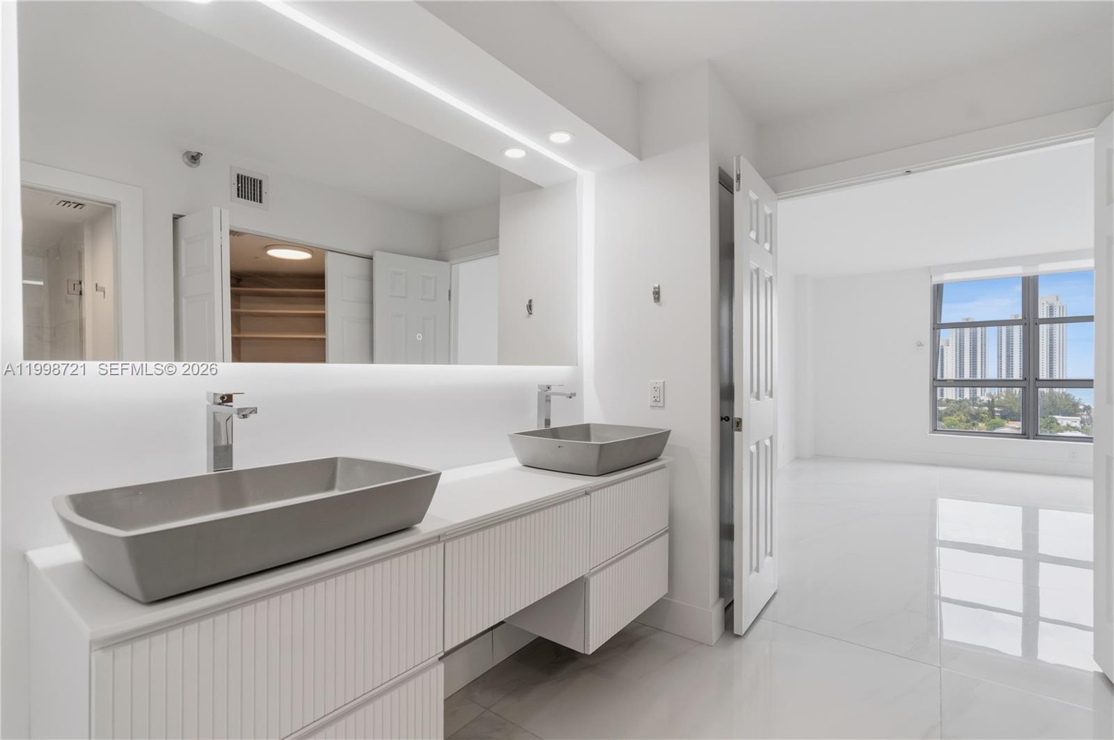 Photo of 19101 36th Ct  #1811, Aventura, Florida, 33180 - 